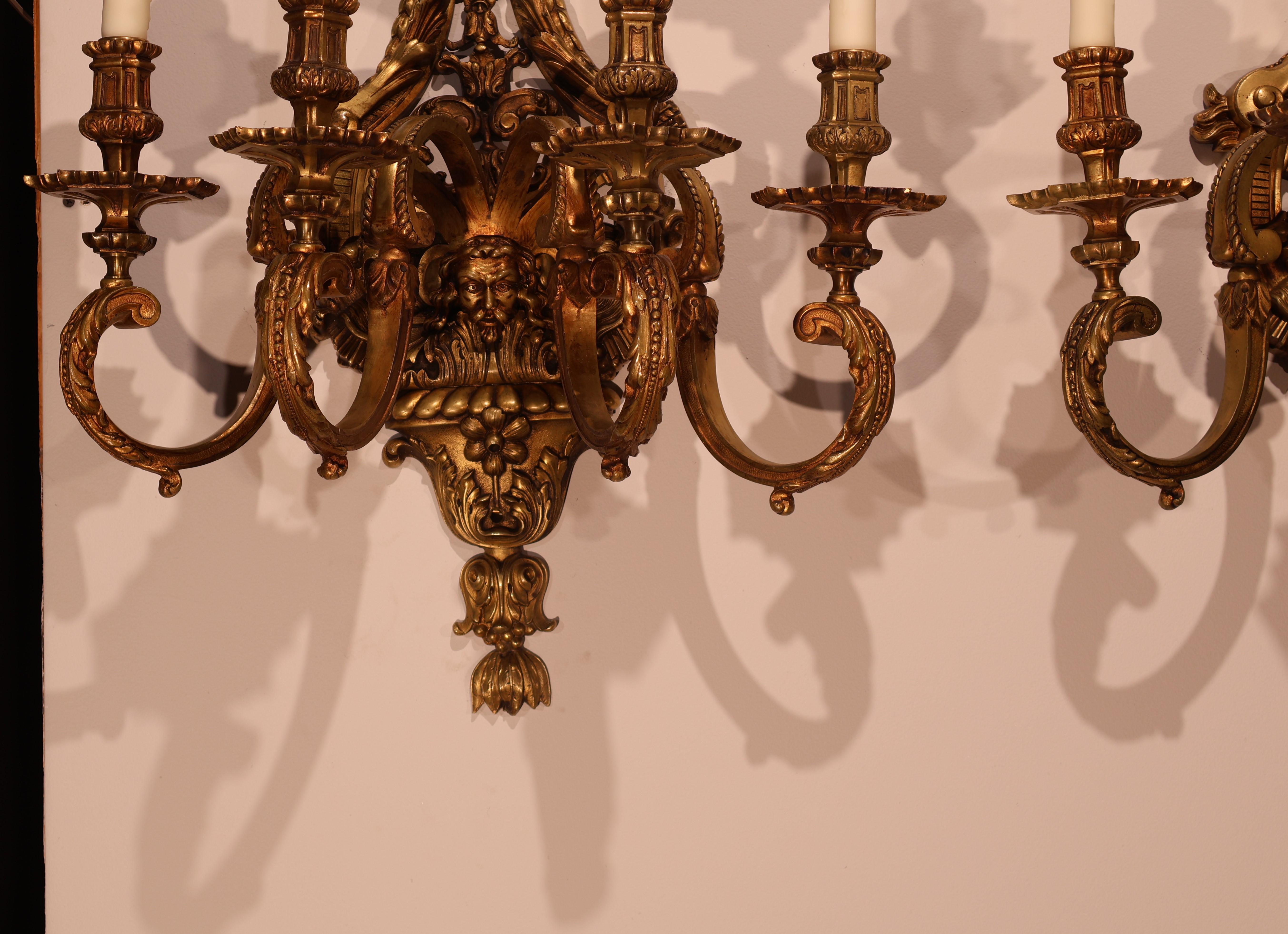 A Very Fine Pair of Gilt Bronze Wall Sconces in the Regence taste. For Sale 4