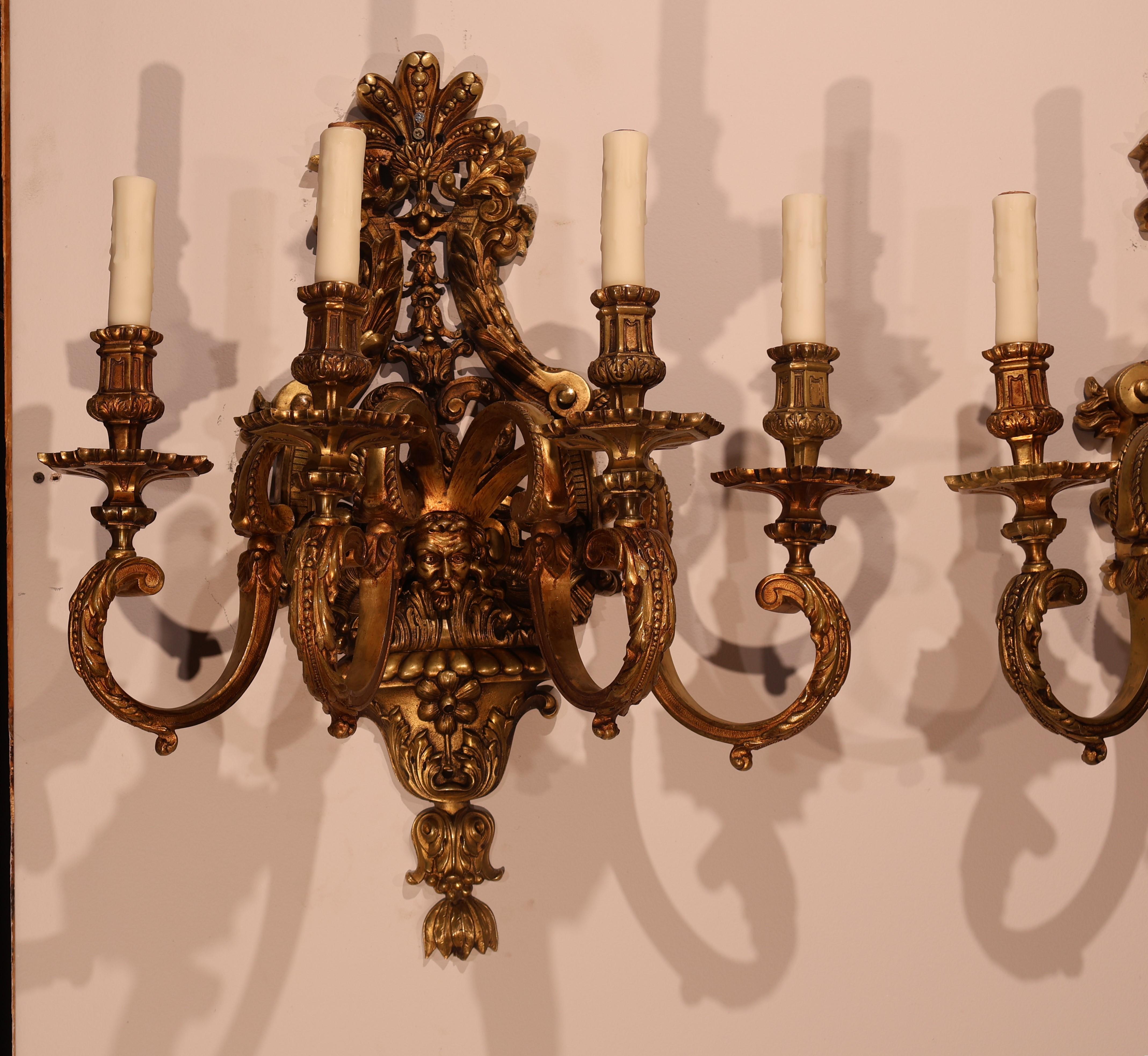A Very Fine Pair of Gilt Bronze Wall Sconces in the Regence taste. For Sale 6