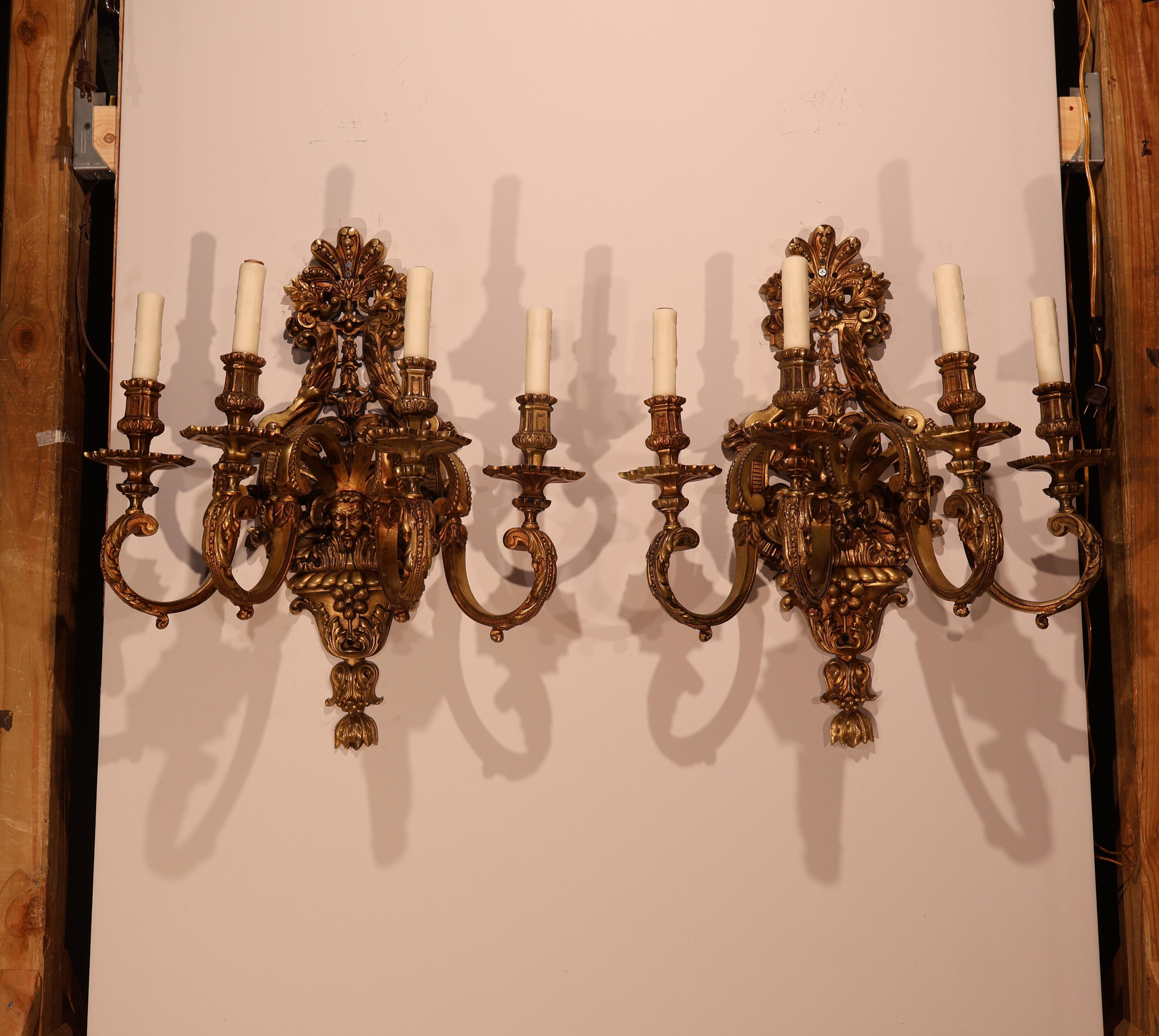 A Very Fine Pair of Gilt Bronze Wall Sconces in the Regence taste. For Sale 7