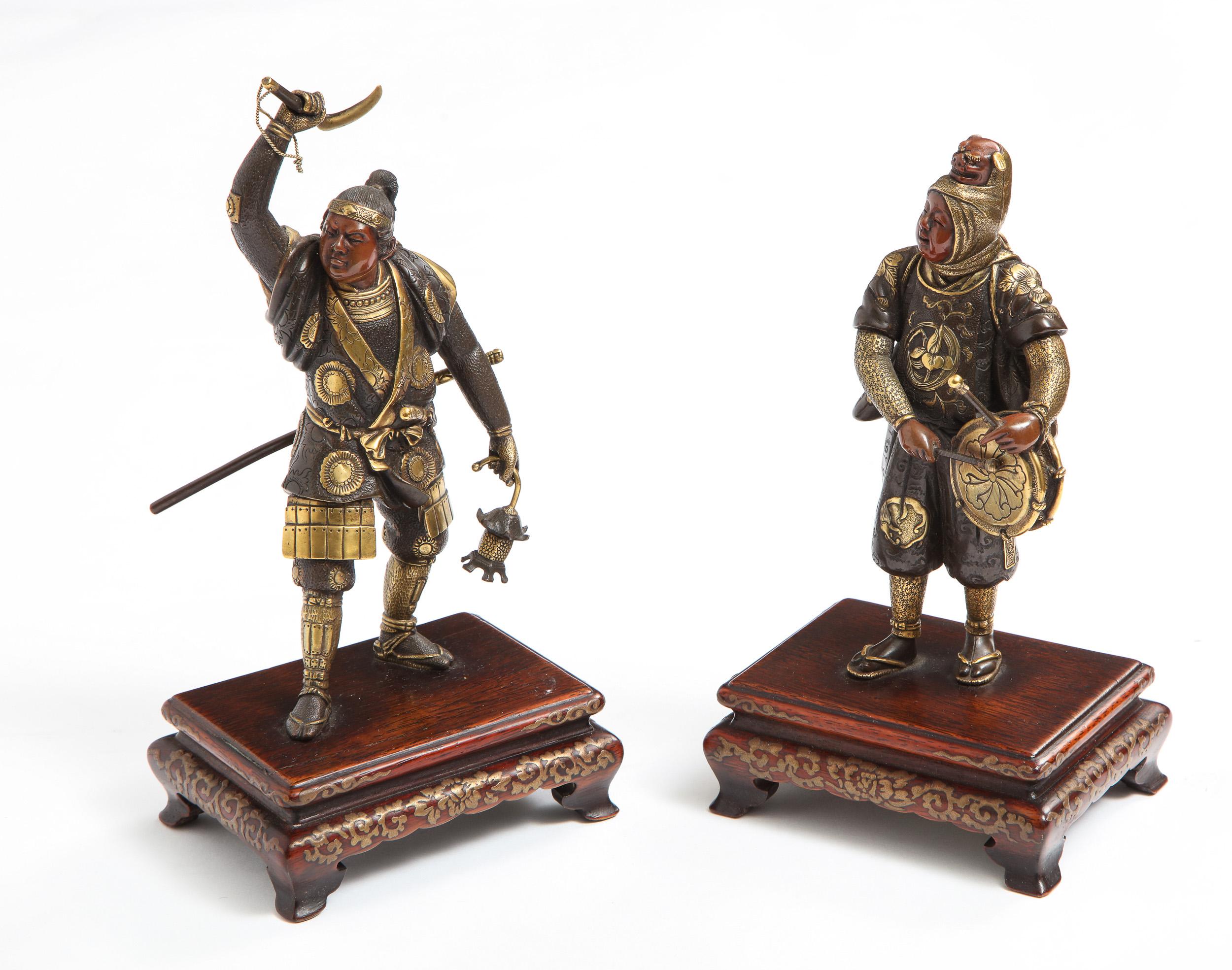 Very Fine Pair of Japanese Bronze Figures by Miyao Eisuke, Meiji Period 3