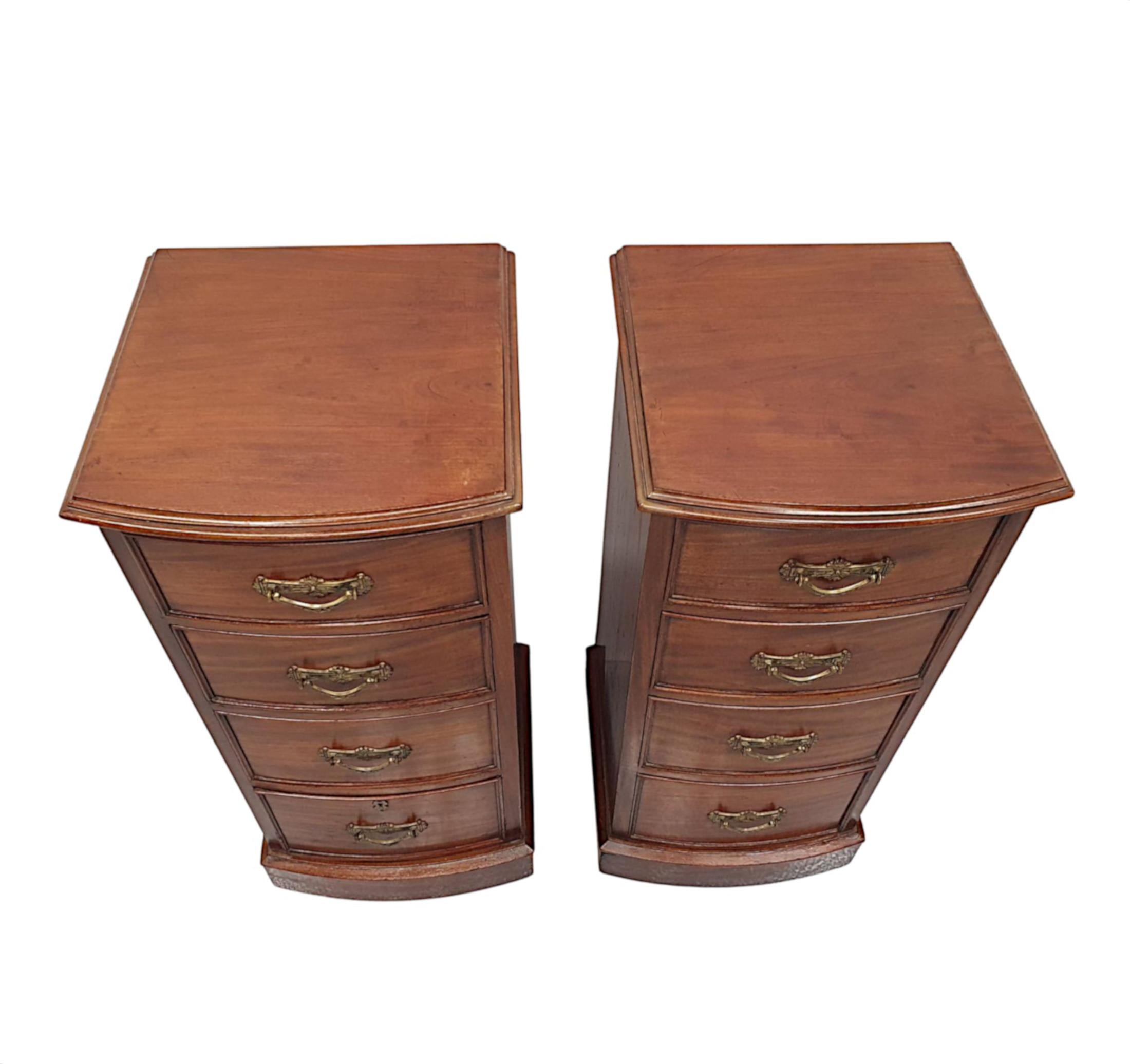 English A Very Fine Pair of Large 19th Century Bow Fronted Bedside Chests For Sale
