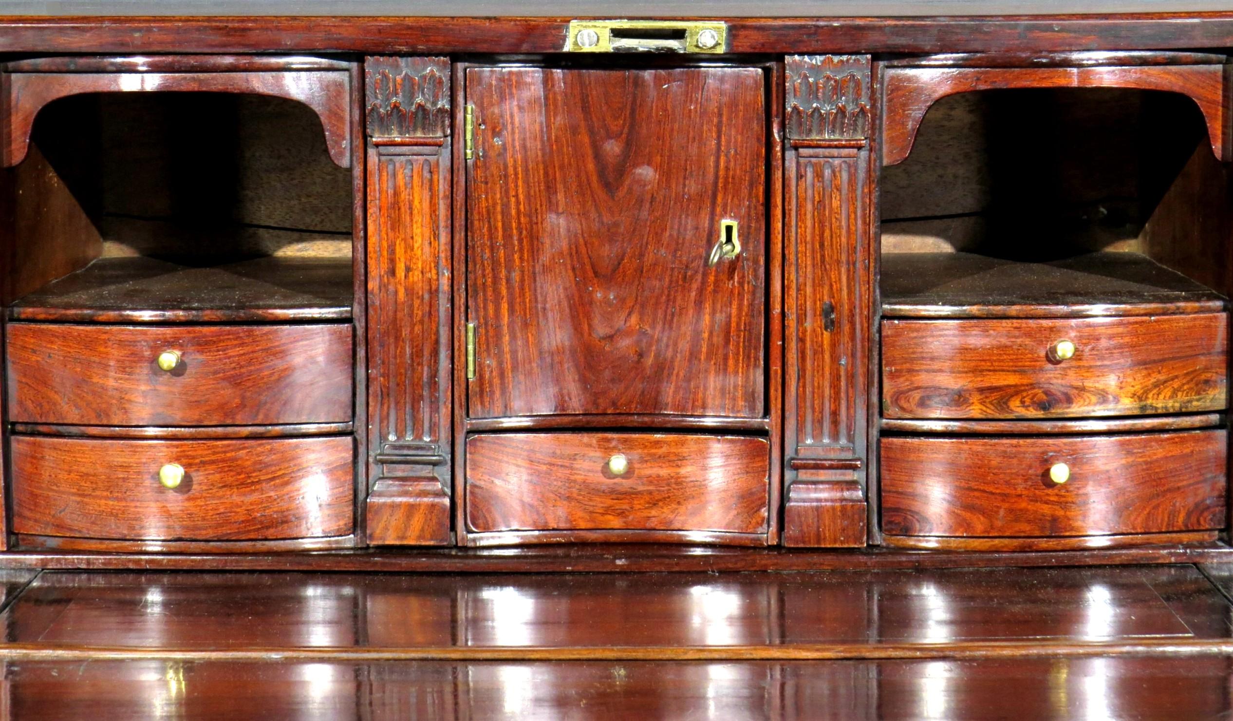 A Very Fine & Rare 18th Century Chinese Export Padouk Block-Front Bureau For Sale 1