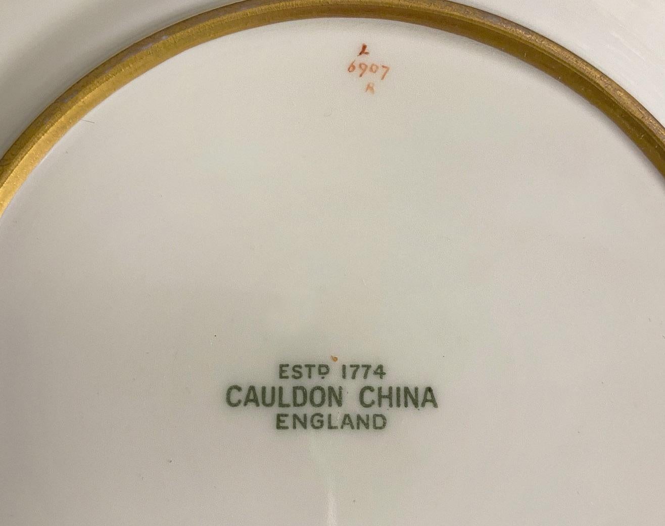 Very Fine Set of Fourteen Early 20th Century English Cauldon Bread Plates In Good Condition In New York, NY