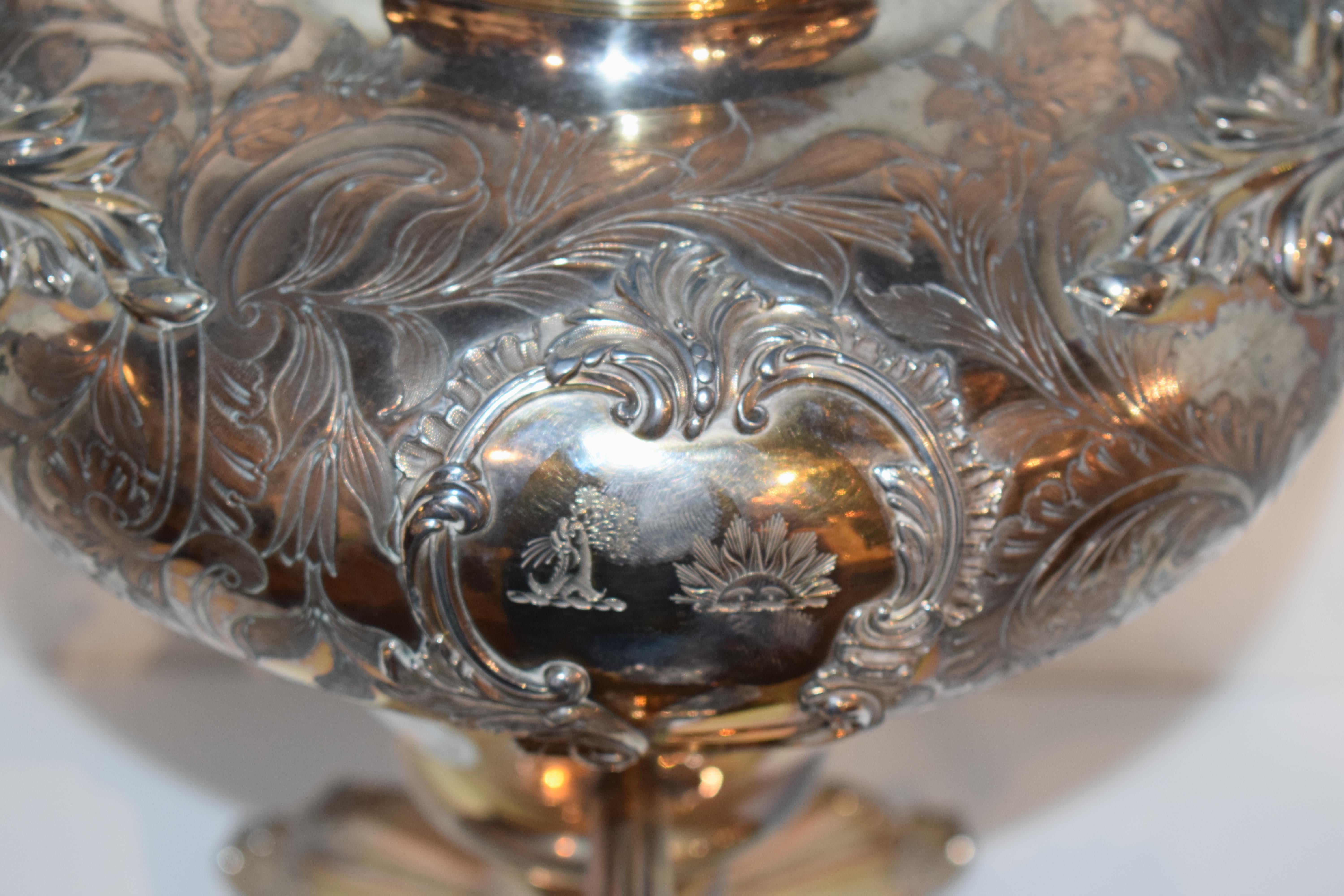 Very Fine Silver Plate Water Urn For Sale 4