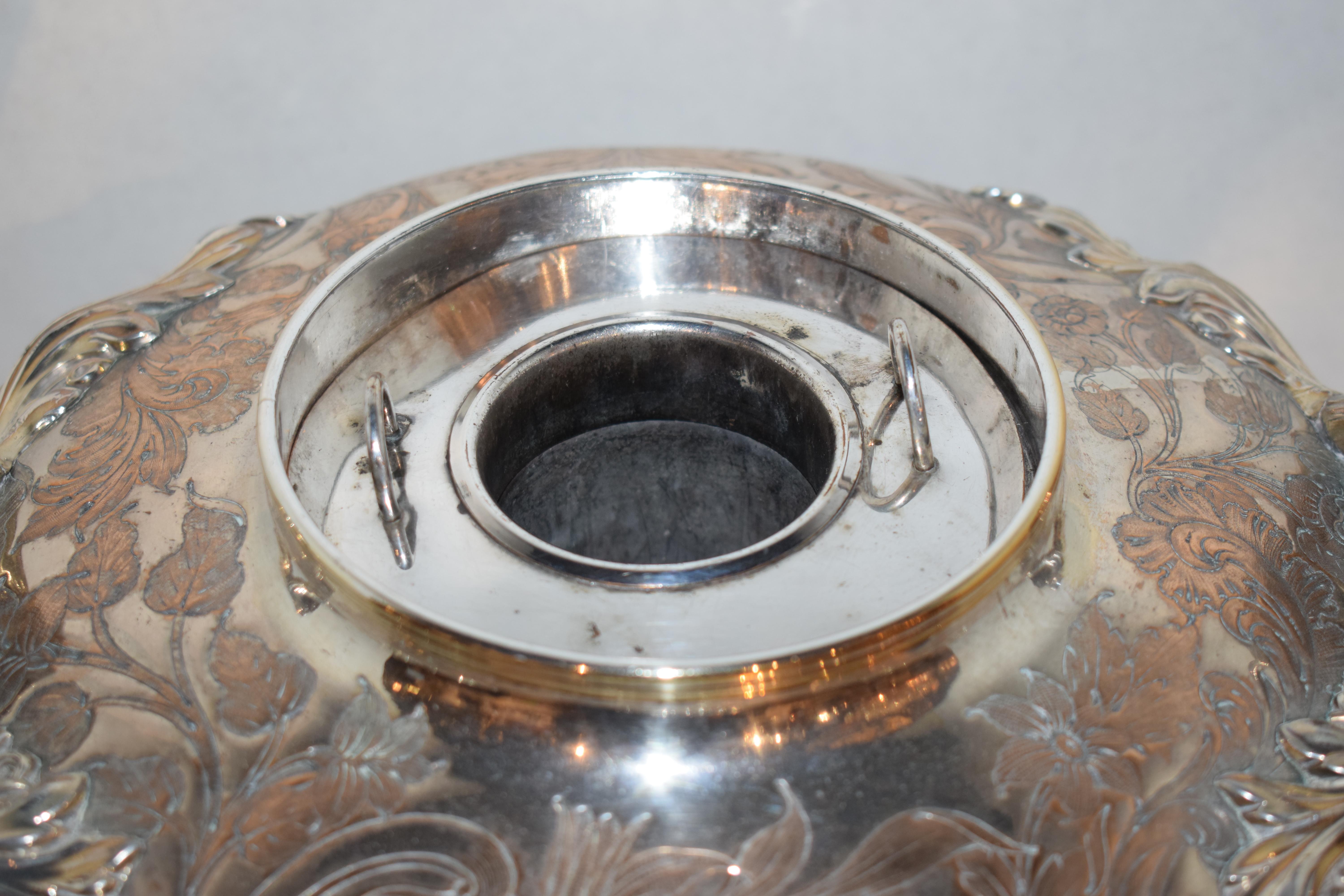 Very Fine Silver Plate Water Urn For Sale 6