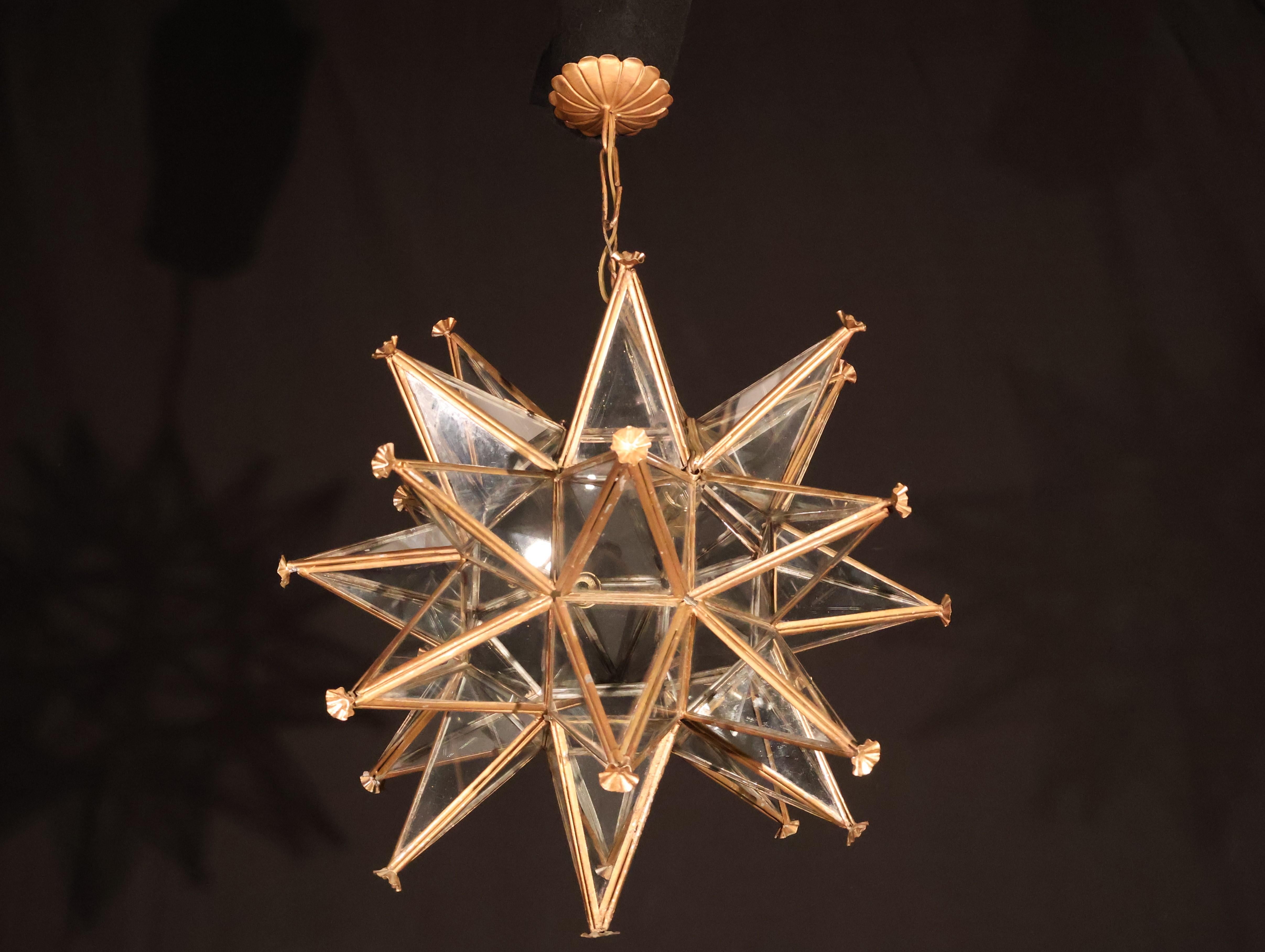 italien Très beau pendentif en forme d'étoile en vente
