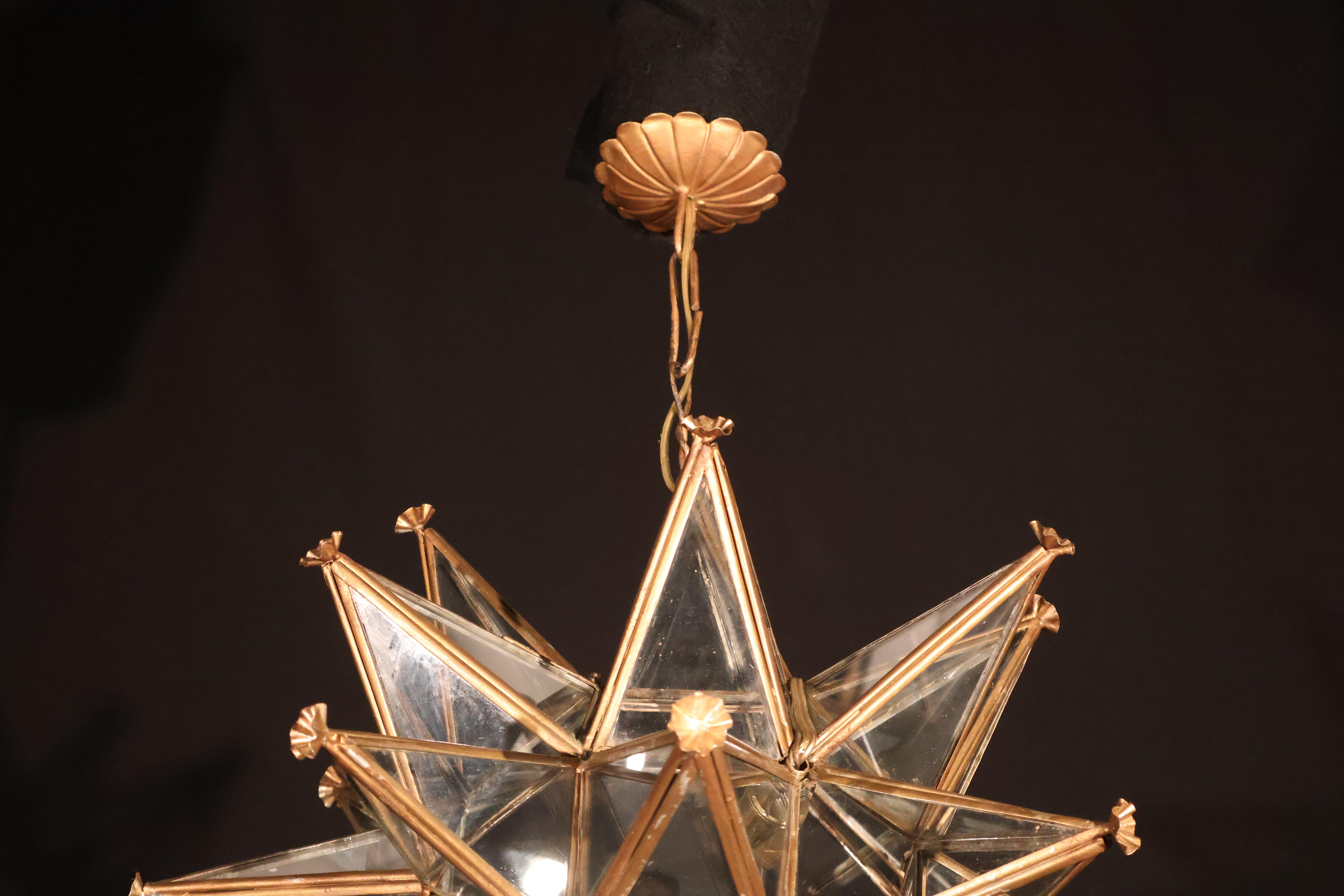 Très beau pendentif en forme d'étoile en vente 3