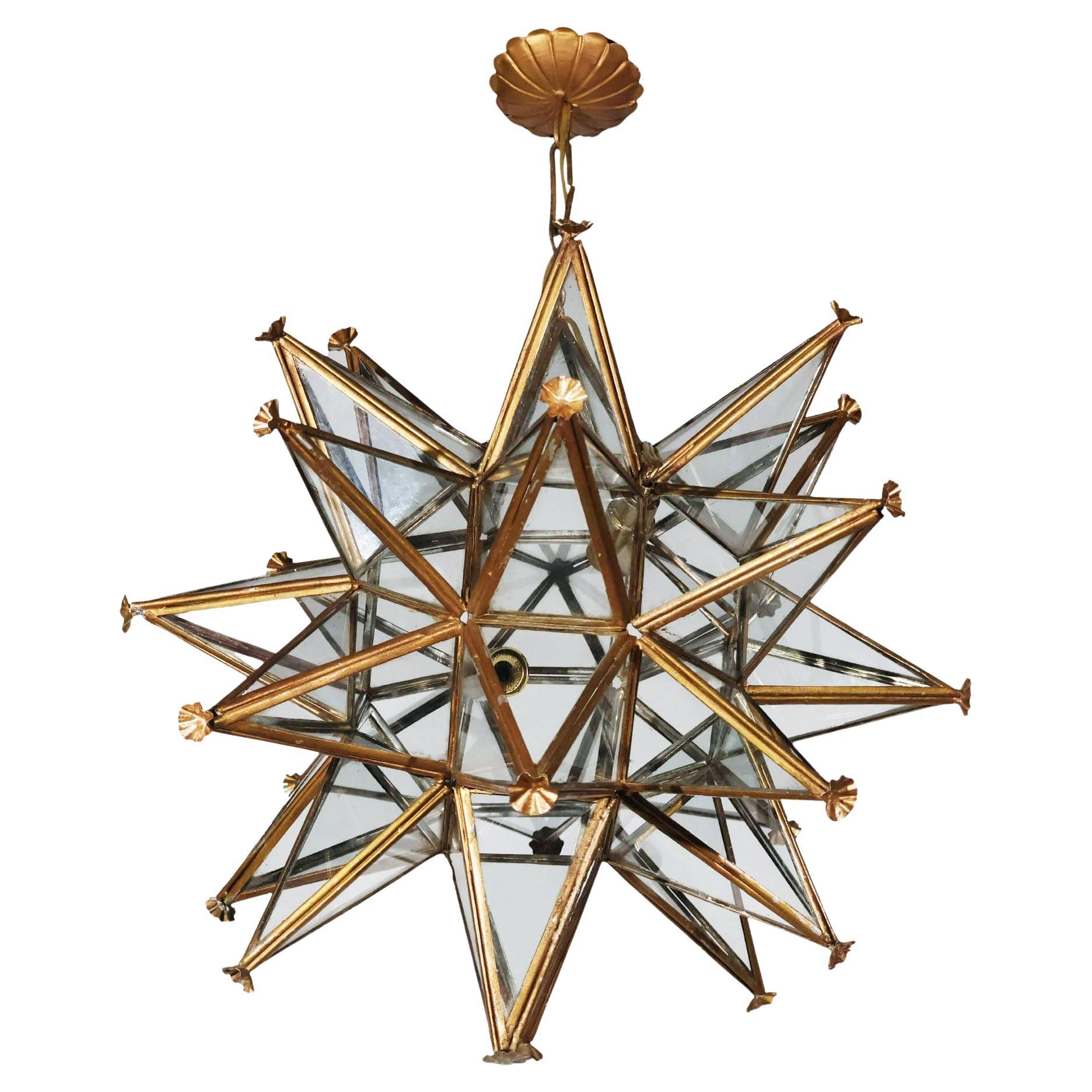 Très beau pendentif en forme d'étoile