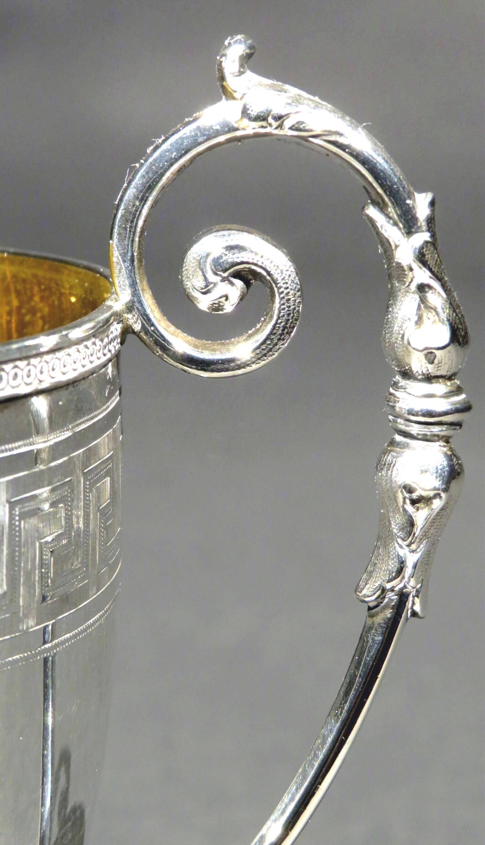 Very Fine 19th Century Sterling Silver Christening Cup by Edward & James Barnard For Sale 2