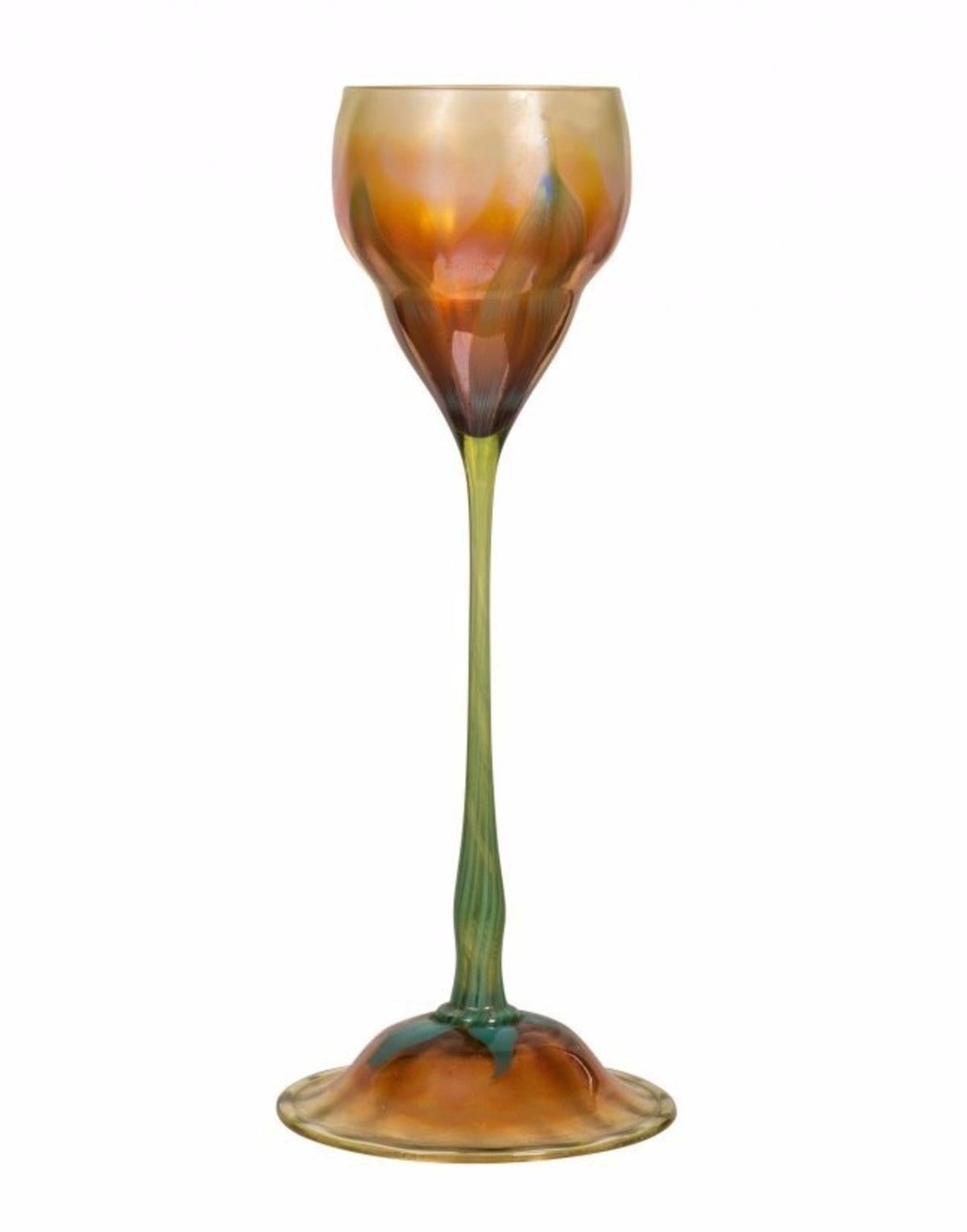 Very Fine Tiffany, Favrile Glass Floriform Vase Tiffany Studios In Good Condition For Sale In West Palm Beach, FL