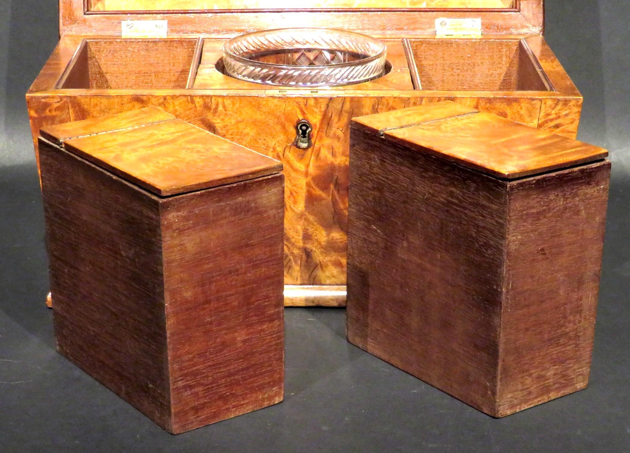 Muy buena caja de té georgiana con forma de sarcófago de olmo, Reino Unido, hacia 1800 en venta 3