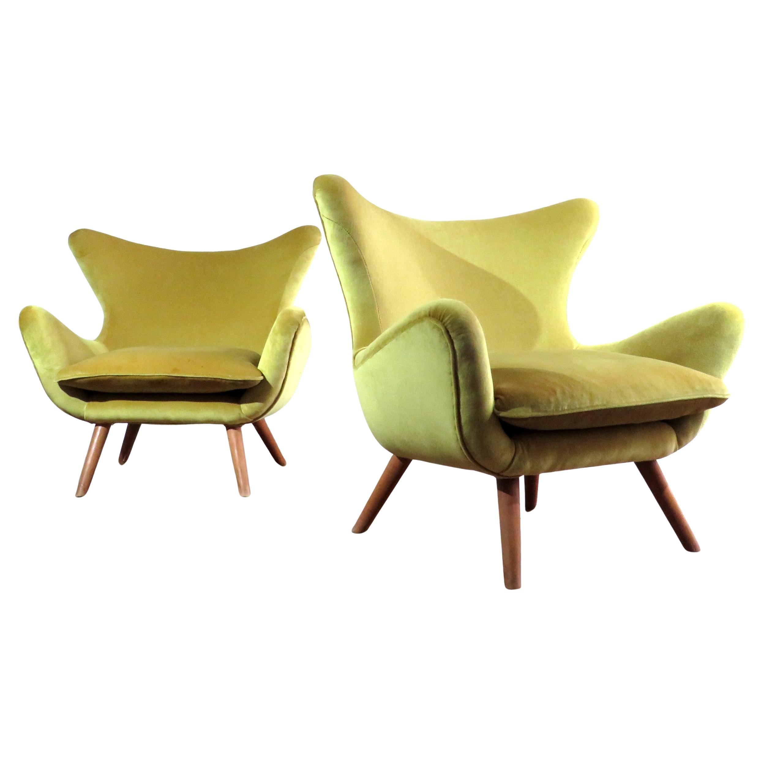 A Very Good Pair of MCM Lounge Chairs, Circa 1960