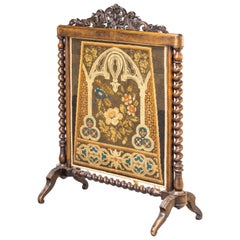 Very Good Quality Mid-19th Century Walnut Fire Screen