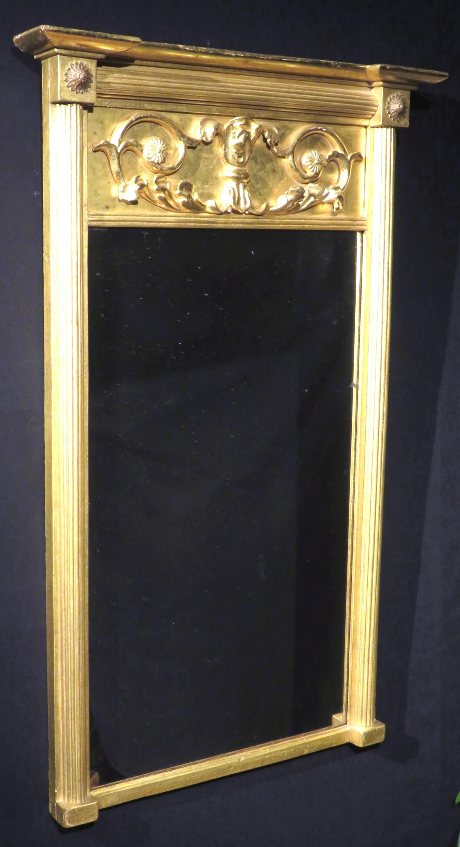 English Very Good Regency Period Giltwood Wall Mirror, England circa 1825 For Sale