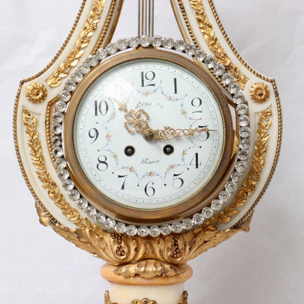 Beeindruckende französische neoklassizistische Uhr in Leierform aus dem 19. Jahrhundert im Angebot 4