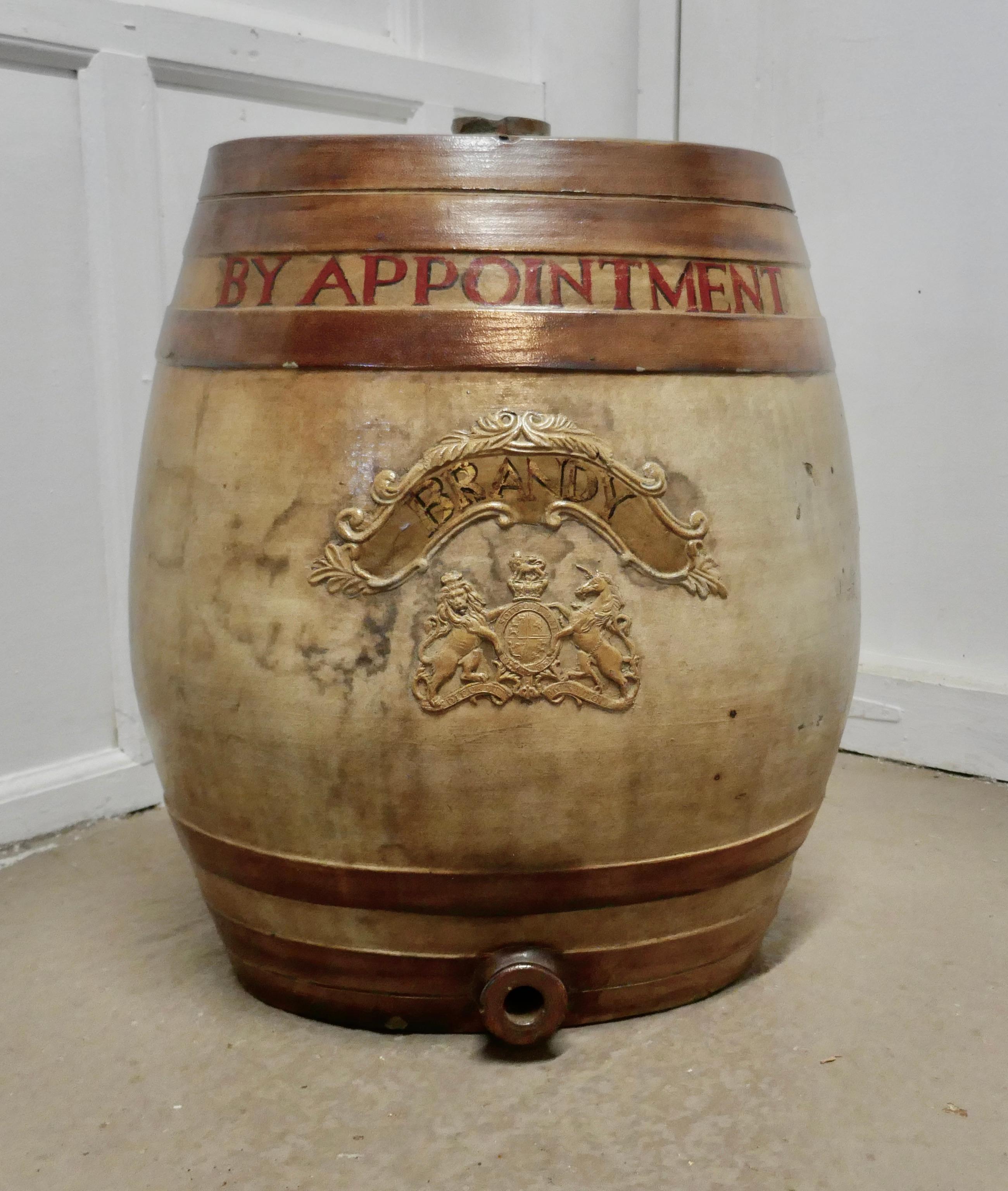 Very Large 19th Century Stoneware Brandy Barrel, with Royal Coats of Arms In Good Condition In Chillerton, Isle of Wight