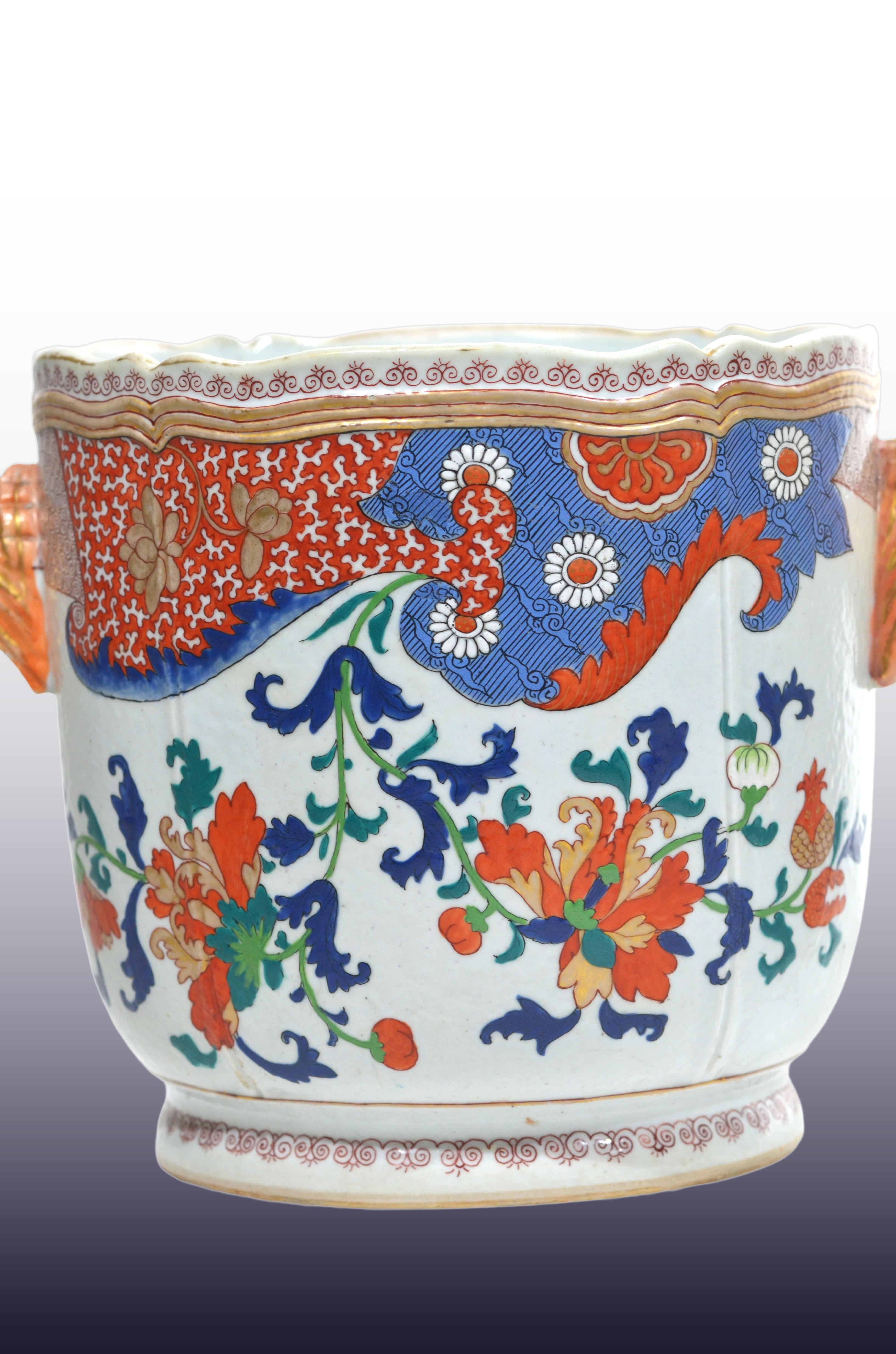 A Very Large and Unusual Pair of 18th Century Chinese Imari Pattern Wine Coolers For Sale 1