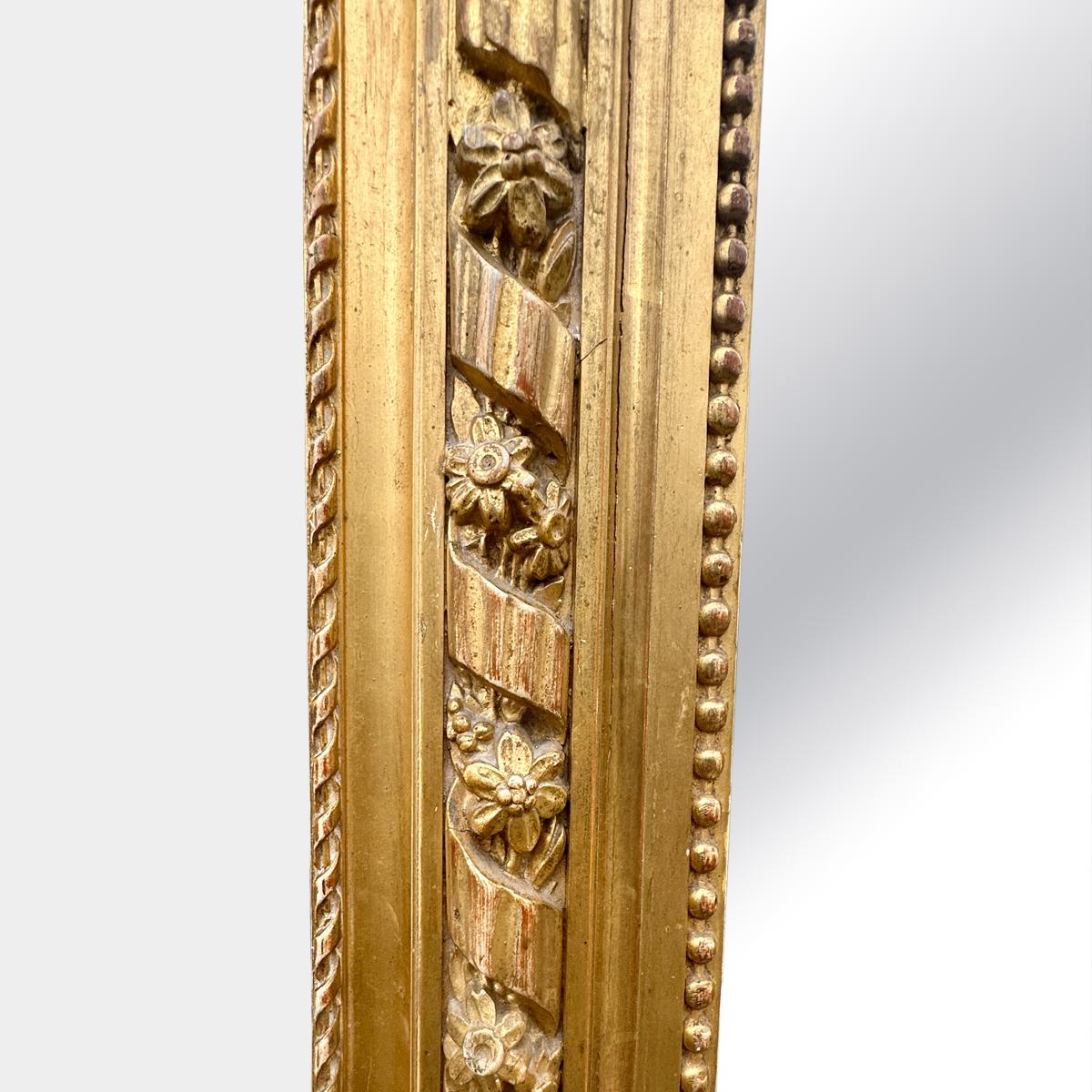 Doré Un très grand miroir ancien de style Louis XVI Antique French Gold Gilt en vente