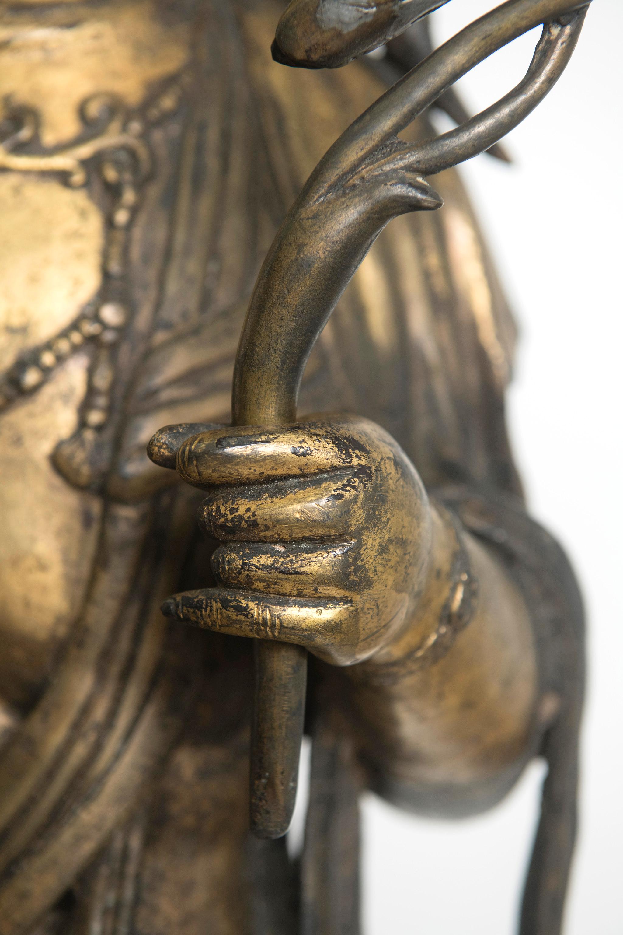 Buddha - A very large bronze figure of Sho Kannon. Japan, Meiji period 1868-1912 For Sale 2