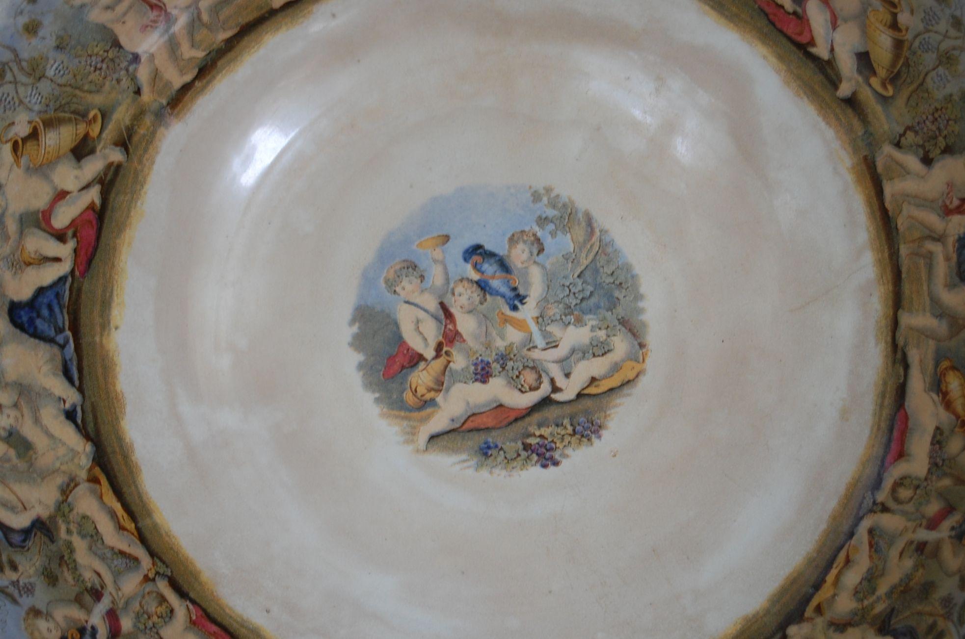 Very Large Gildea & Walker Staffordshire Pottery Punch Bowl, circa 1885 For Sale 3