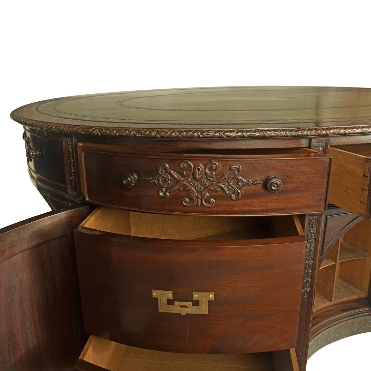Very Large Mahogany Centrepiece Partners’ Desk in the Chippendale Style For Sale 3