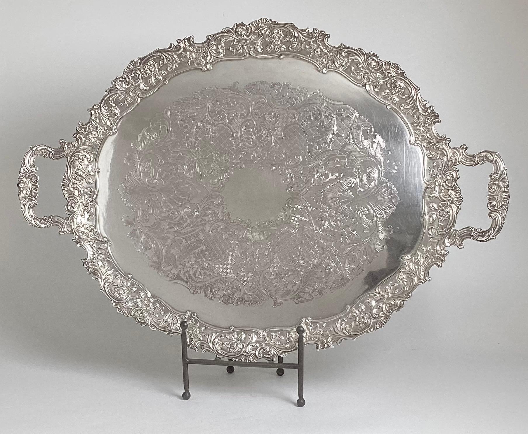 A Very Large Ornate English Banquet Tray in Silver Plate In Good Condition For Sale In Lambertville, NJ
