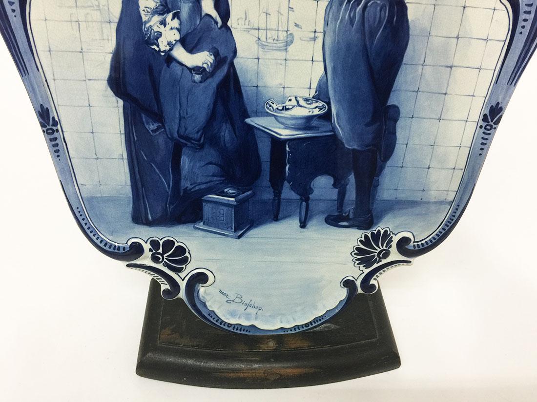 Fin du XIXe siècle Très grande assiette de Delft Porceleyne Fles d'après C. Bisschop, 1889 en vente