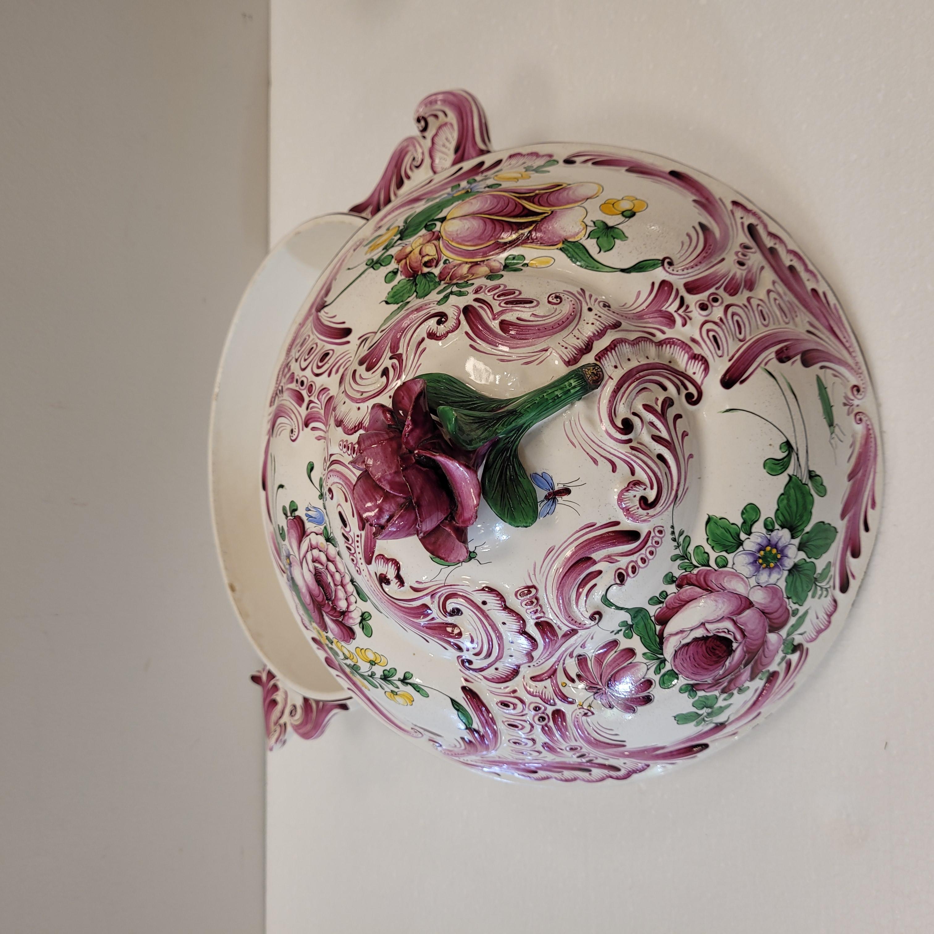 Loza francesa pintada a mano  Sopera Con Tapa Rosa Strasburg en venta 4