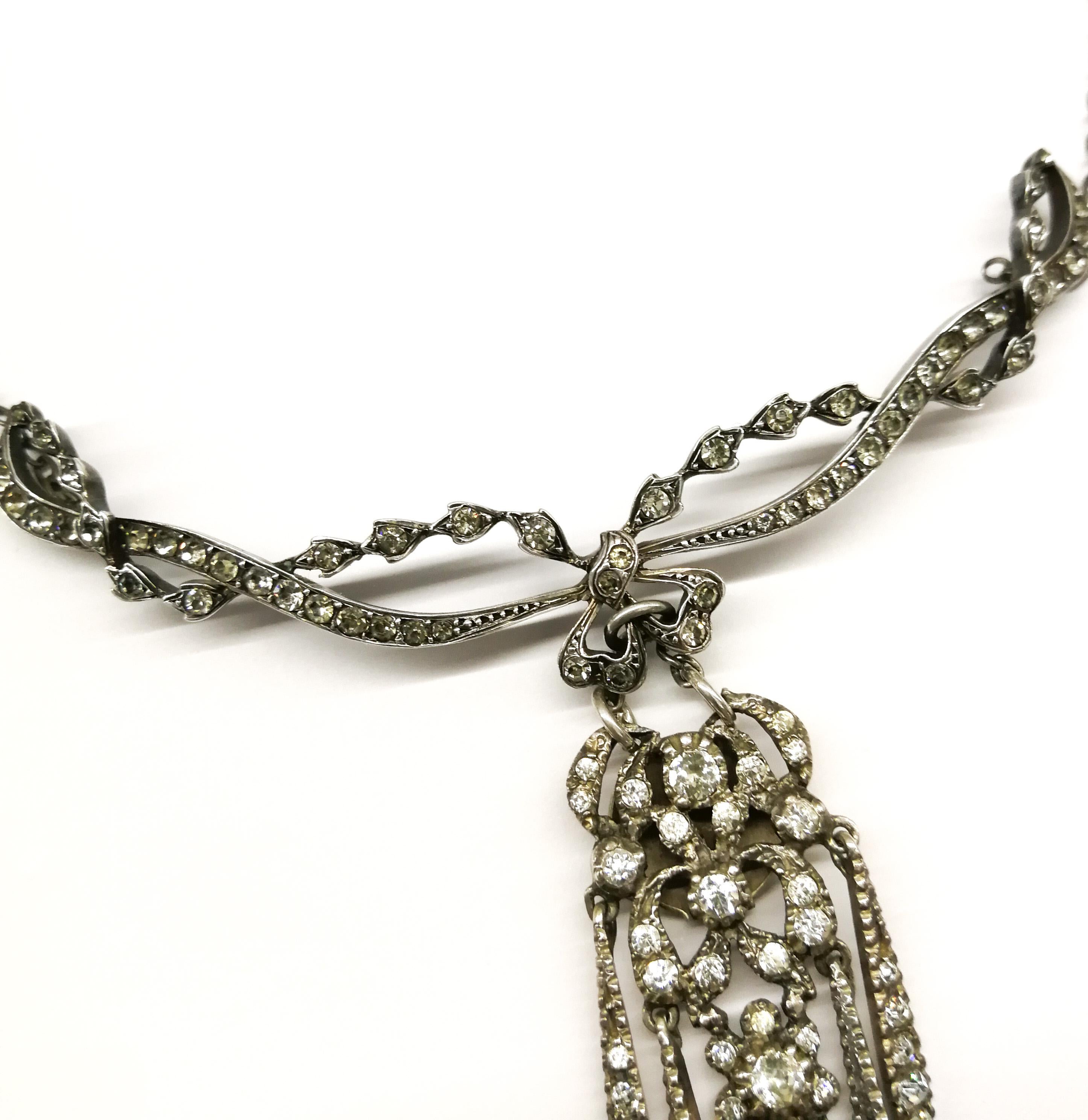 Edwardian A very pretty silver and paste articulated 'cascade' necklace, English, c1900s 