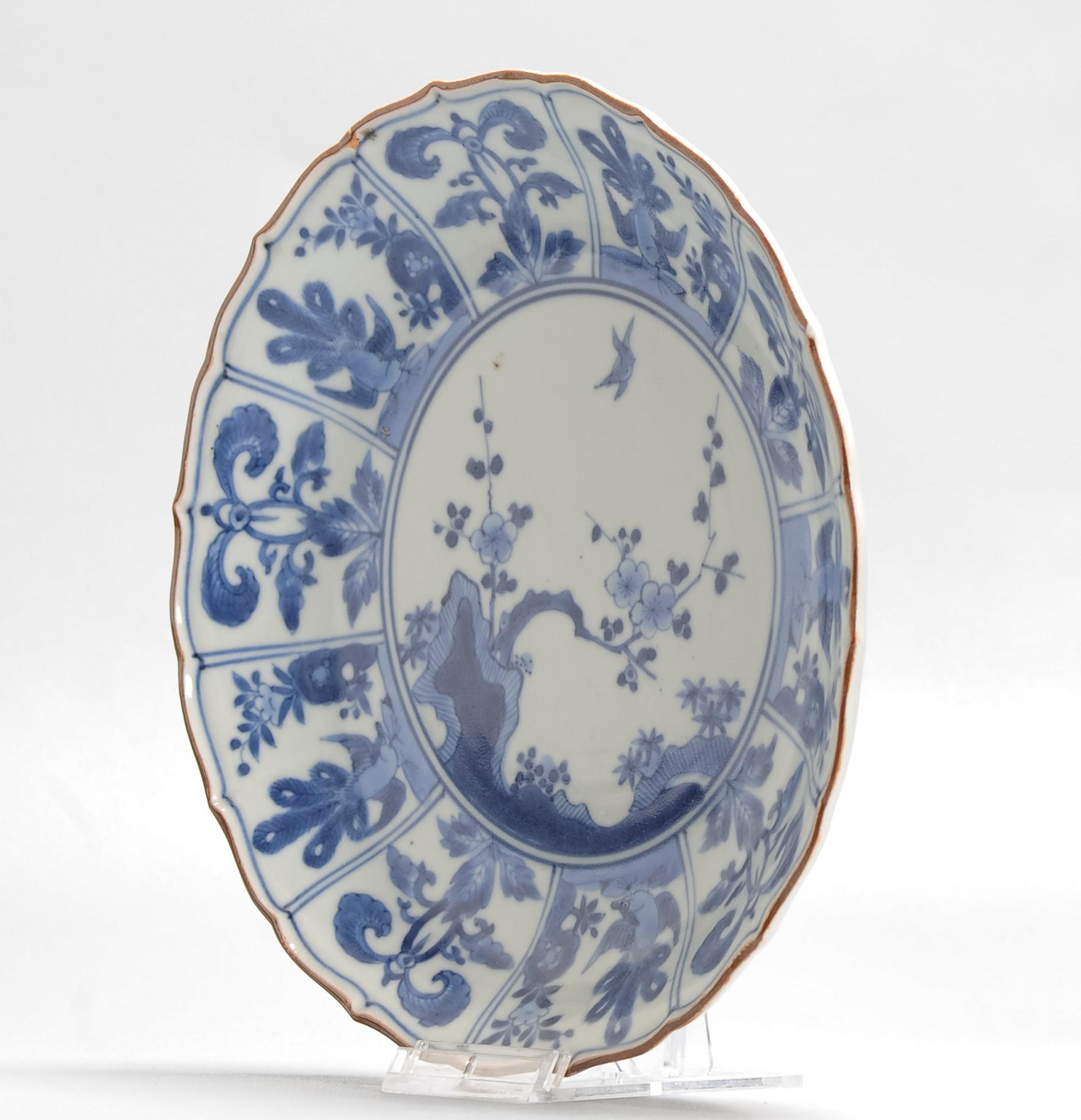 A very rare 17C Edo period Kakiemon Dish Porcelain Fuku Mark Dish Blue and White For Sale 2