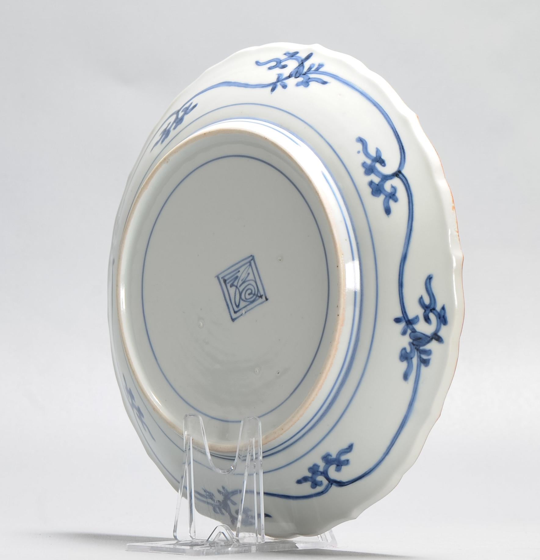 A very rare 17C Edo period Kakiemon Dish Porcelain Fuku Mark Dish Blue and White For Sale 3