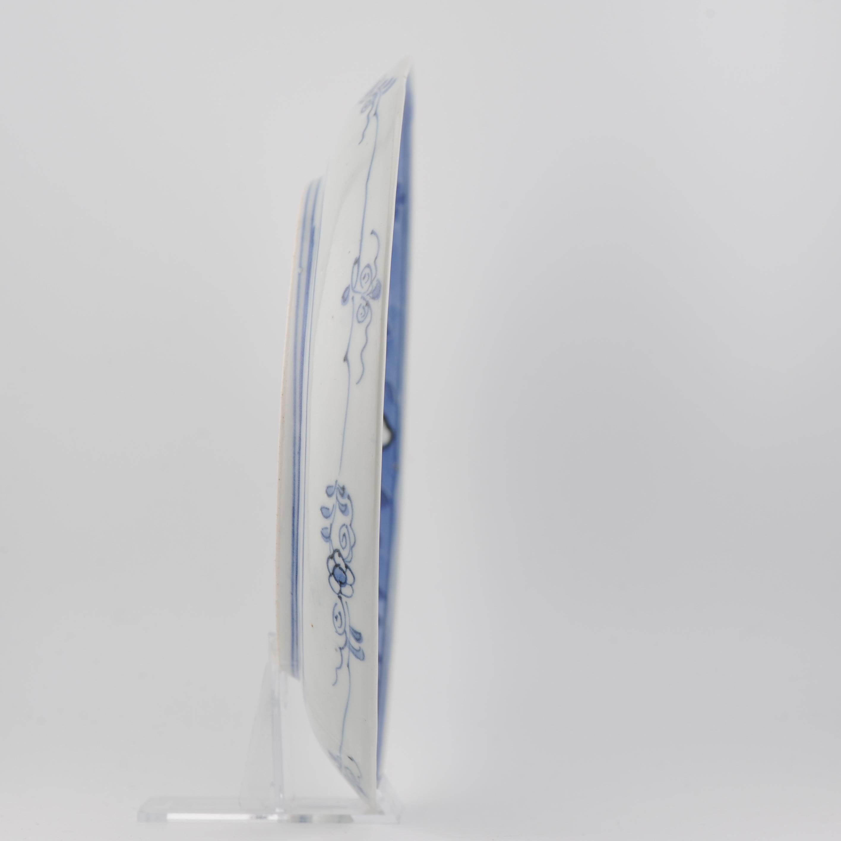 Rarísimo Plato de hojas de porcelana Ko-Kutani / Ko-Imari del periodo Edo de 17C, azul y blanco. en venta 2