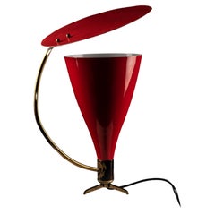 A very rare 1950s Italian table lamp in the style of Stilnovo