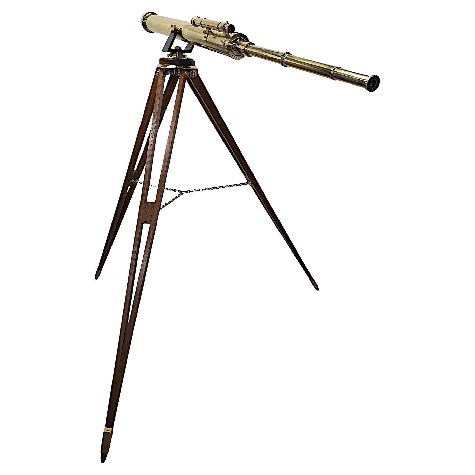 A Very Rare 19th Century Four Inch Diameter Telescope by 
Steward of London
 im Angebot