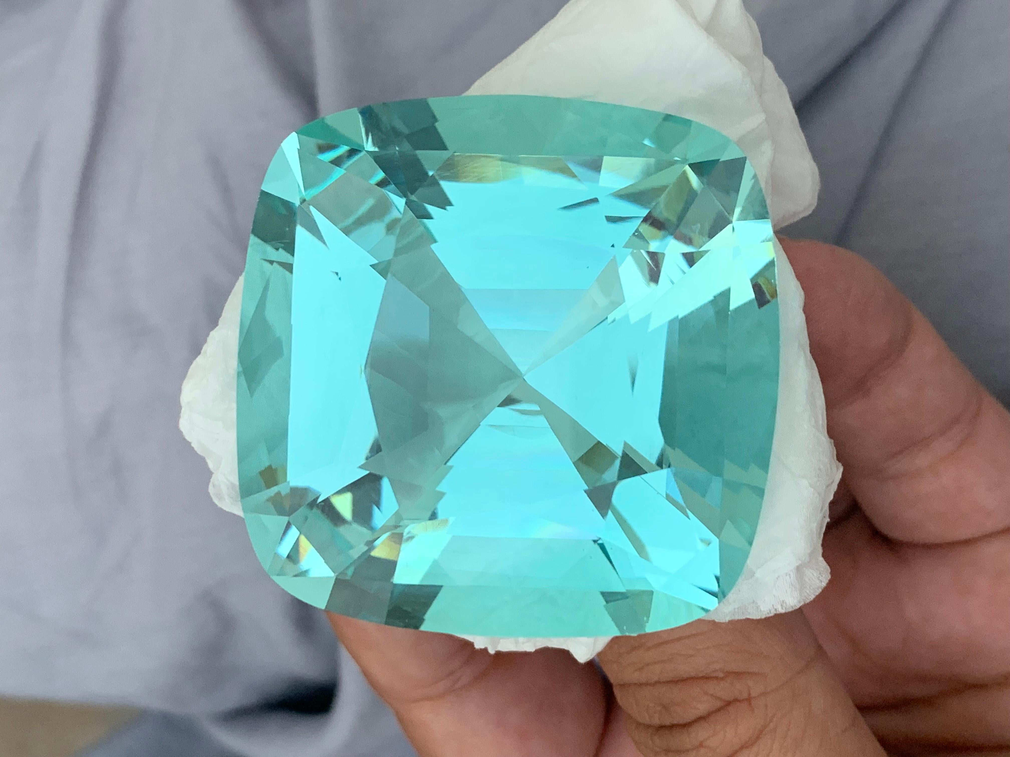 Women's or Men's A Very Rare 336.20 Carats Natural Loose Seafoam Aquamarine Beryl From Shigar For Sale