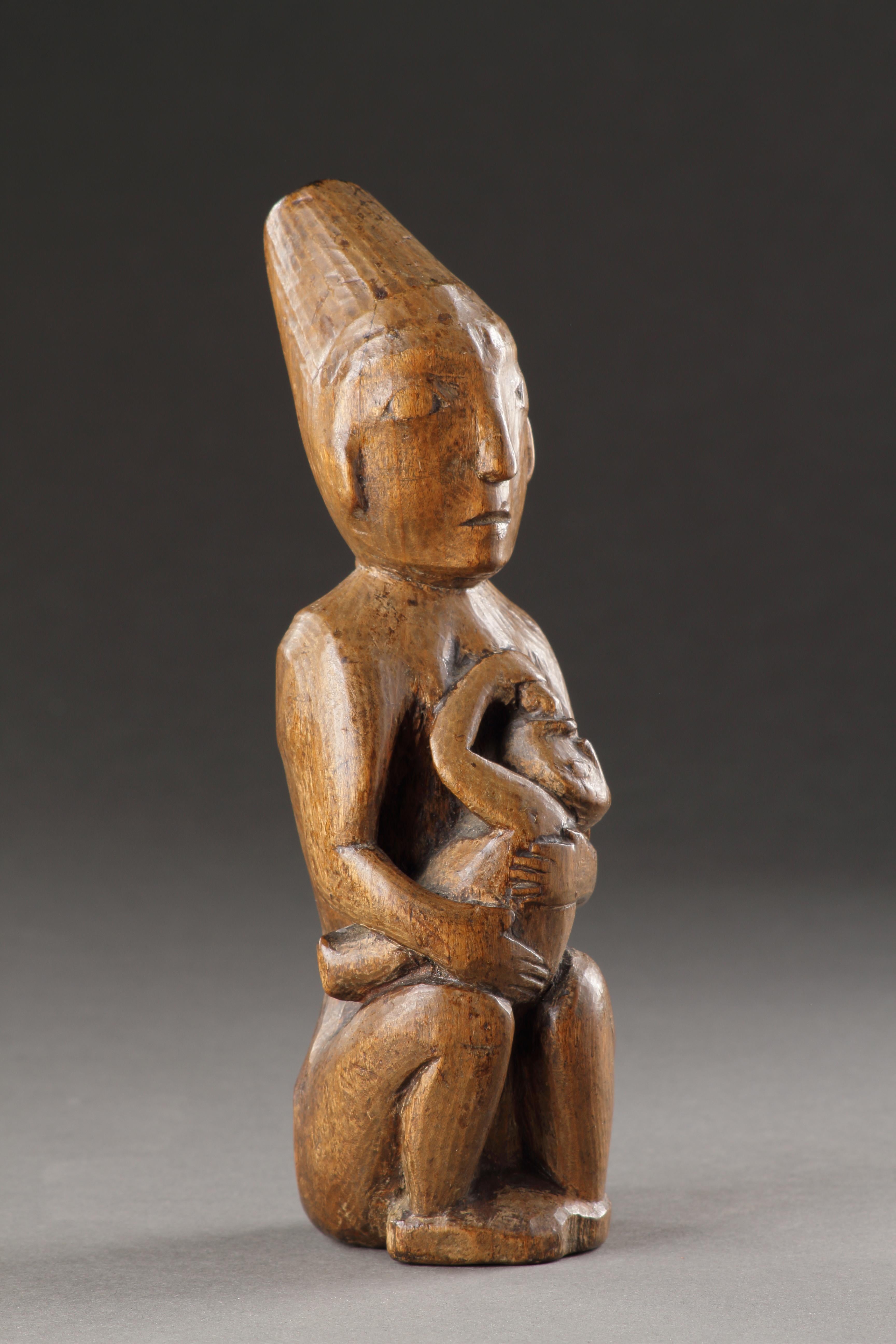 A Very Rare and Early Northwest Coast Maternity Figure For Sale 1