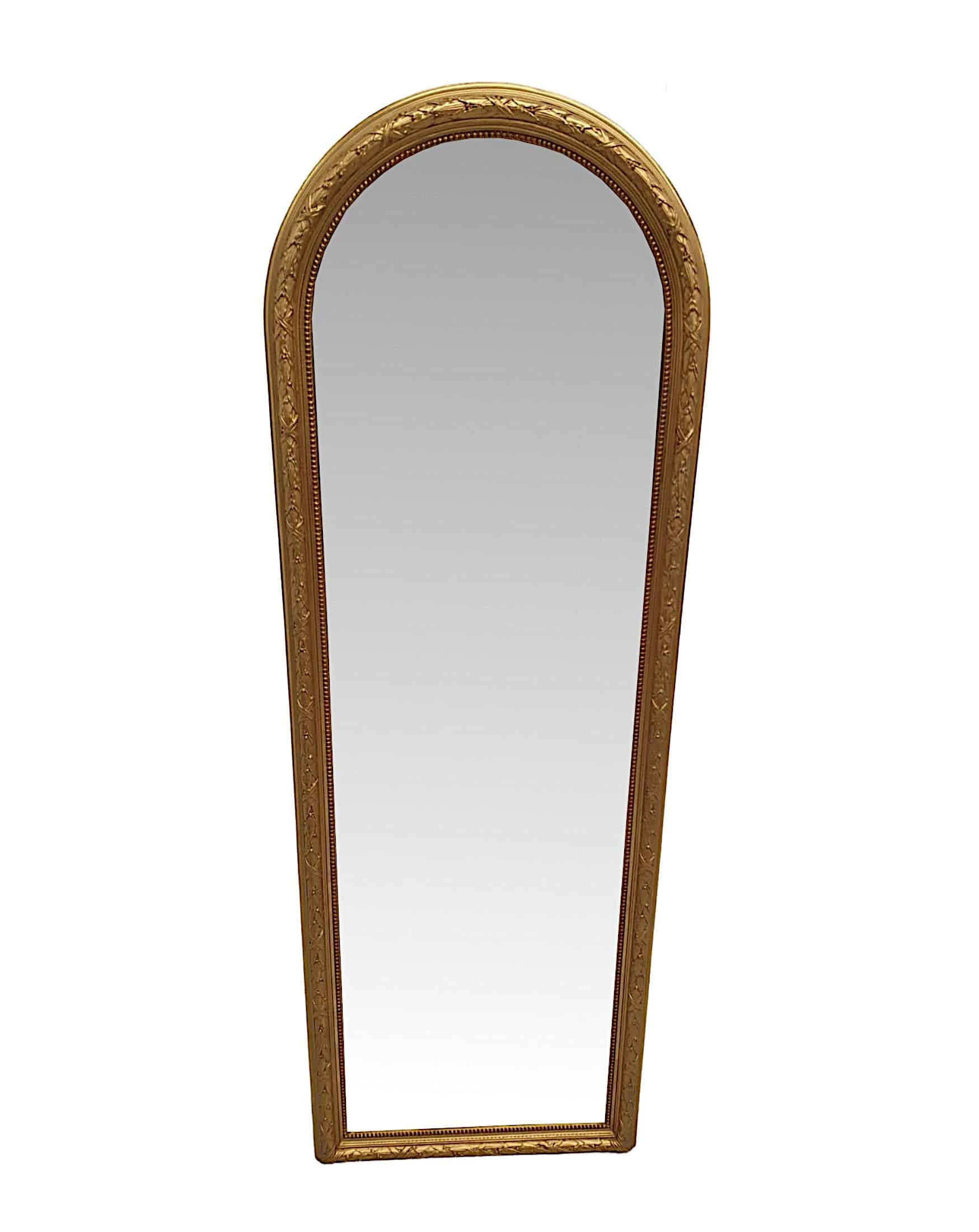 Very Rare and Fine Pair of 19th Century Giltwood Arch Top Pier Mirrors In Good Condition For Sale In Dublin, IE