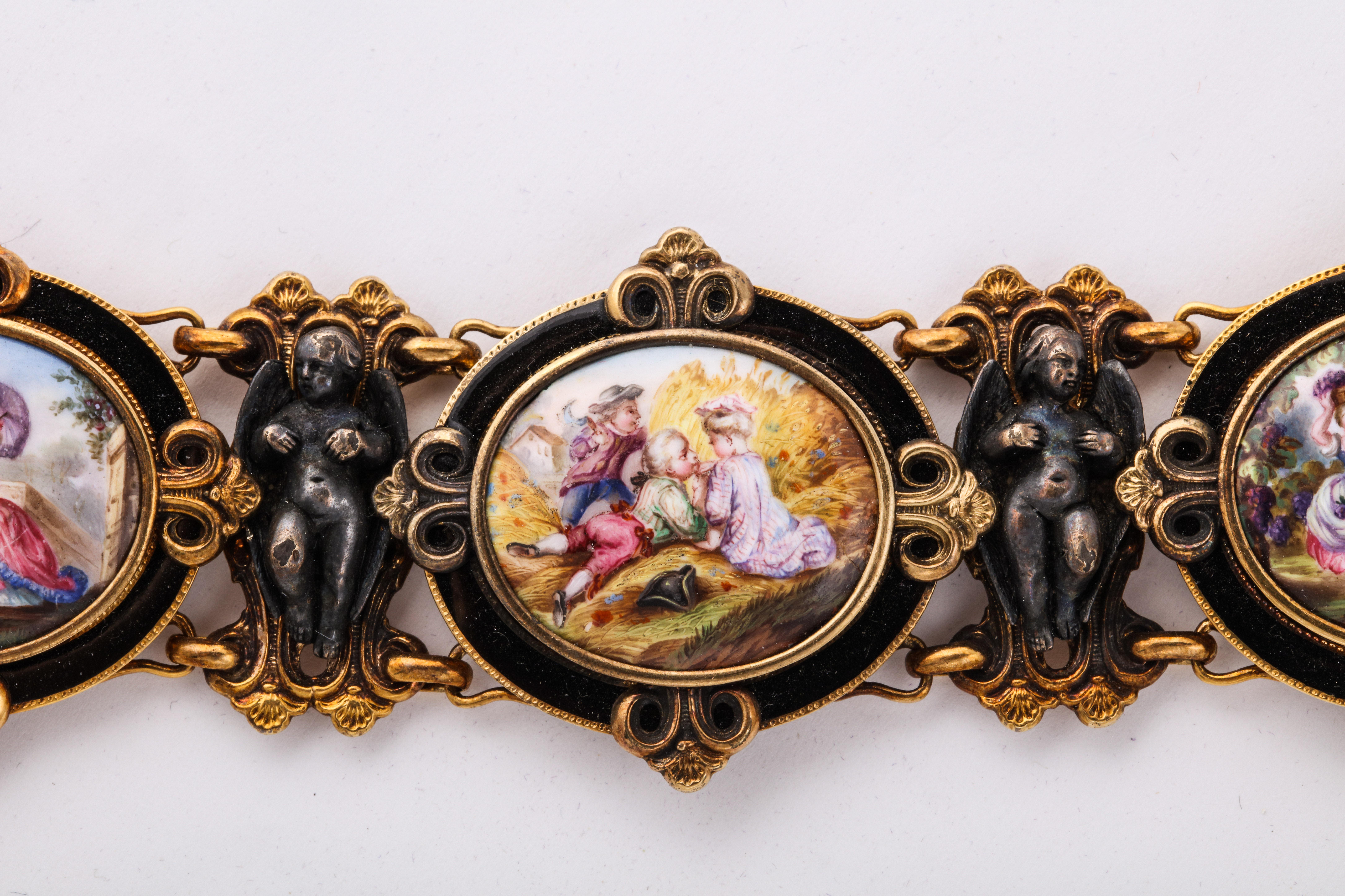 A Very Rare Antique Enamel Bracelet attributed to Froment Meurice In Excellent Condition For Sale In New York, NY