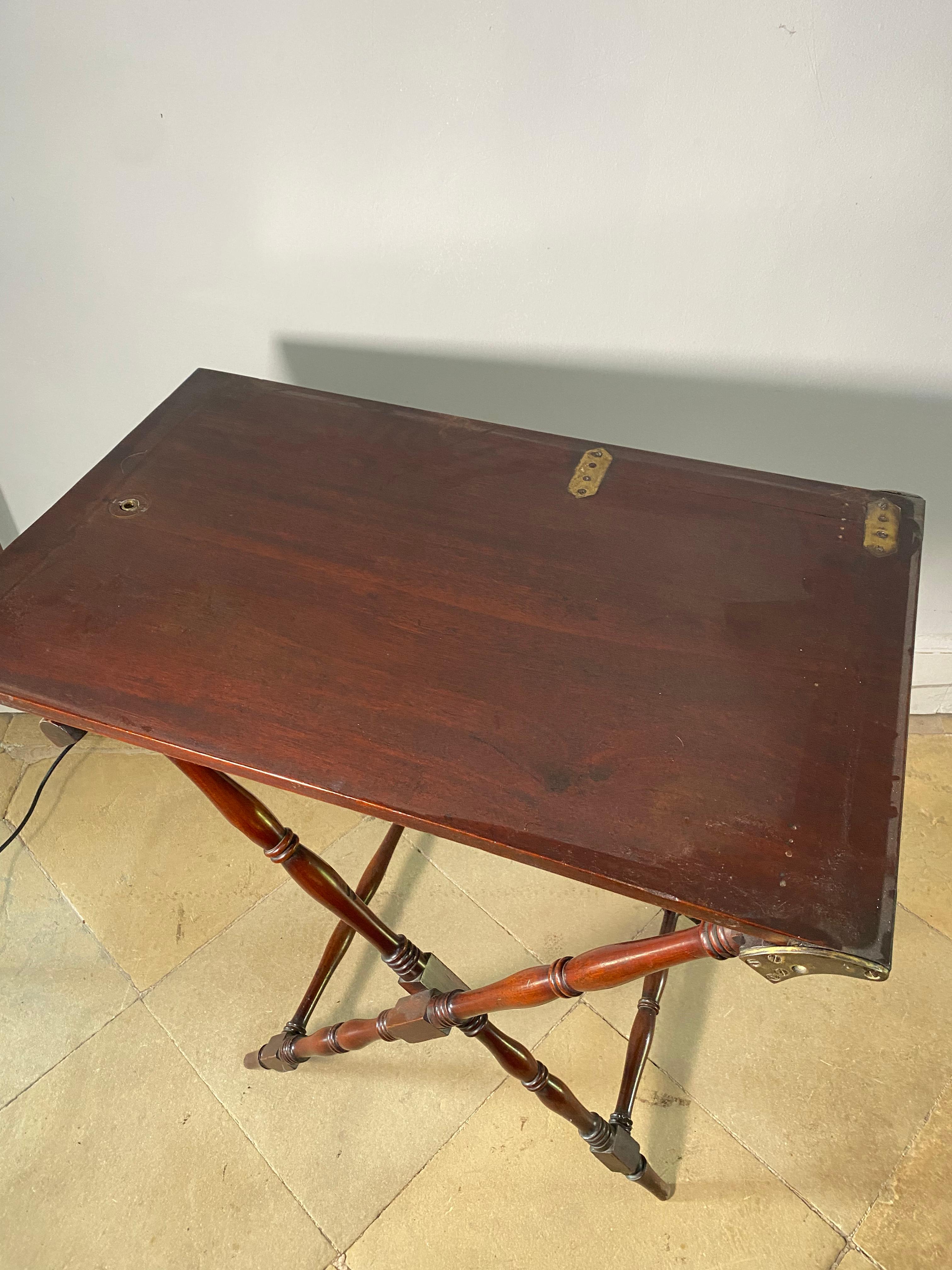 Very Rare Campaign Butlers Table and Tray circa 1820 In Good Condition In London, GB