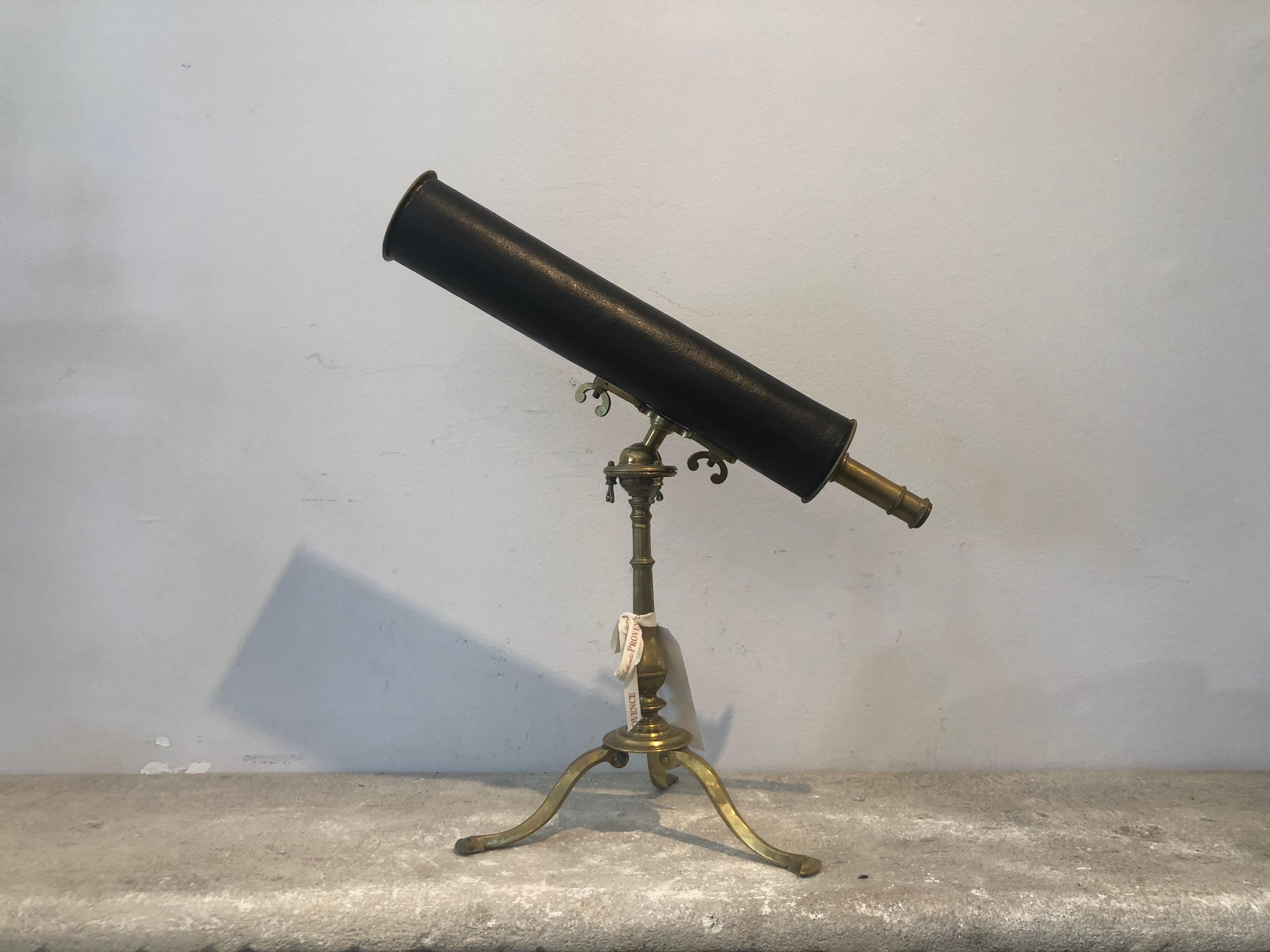 A very rare collection of nine vintage reflecting telescopes from the early and late 18th Century. The collection is comprised of three draw refracting telescopes, antique vintage brass telescopes, a single English draw brass telescope, large
