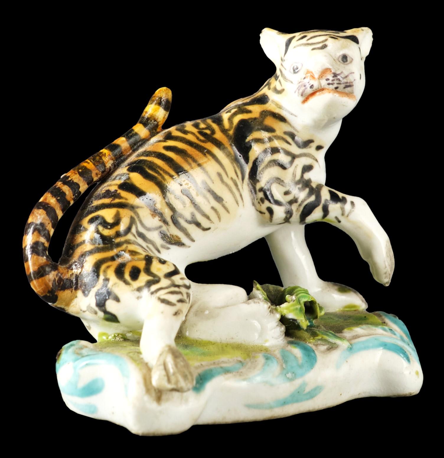 Très rare figurine de tigre en porcelaine de Derby du début du 19e C., Angleterre vers 1800