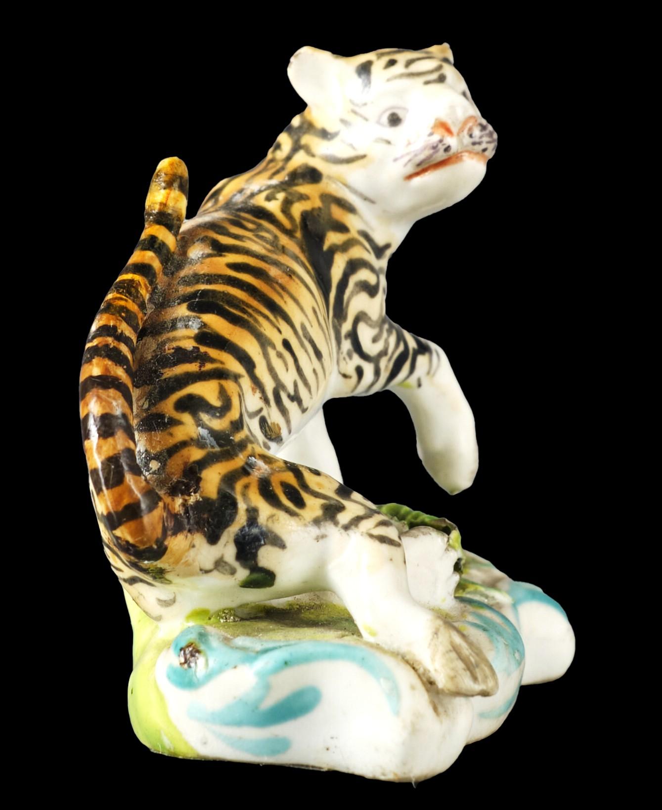 Georgian A Very Rare Early 19th C. Derby Porcelain Figure of a Tiger, England Circa 1800 For Sale