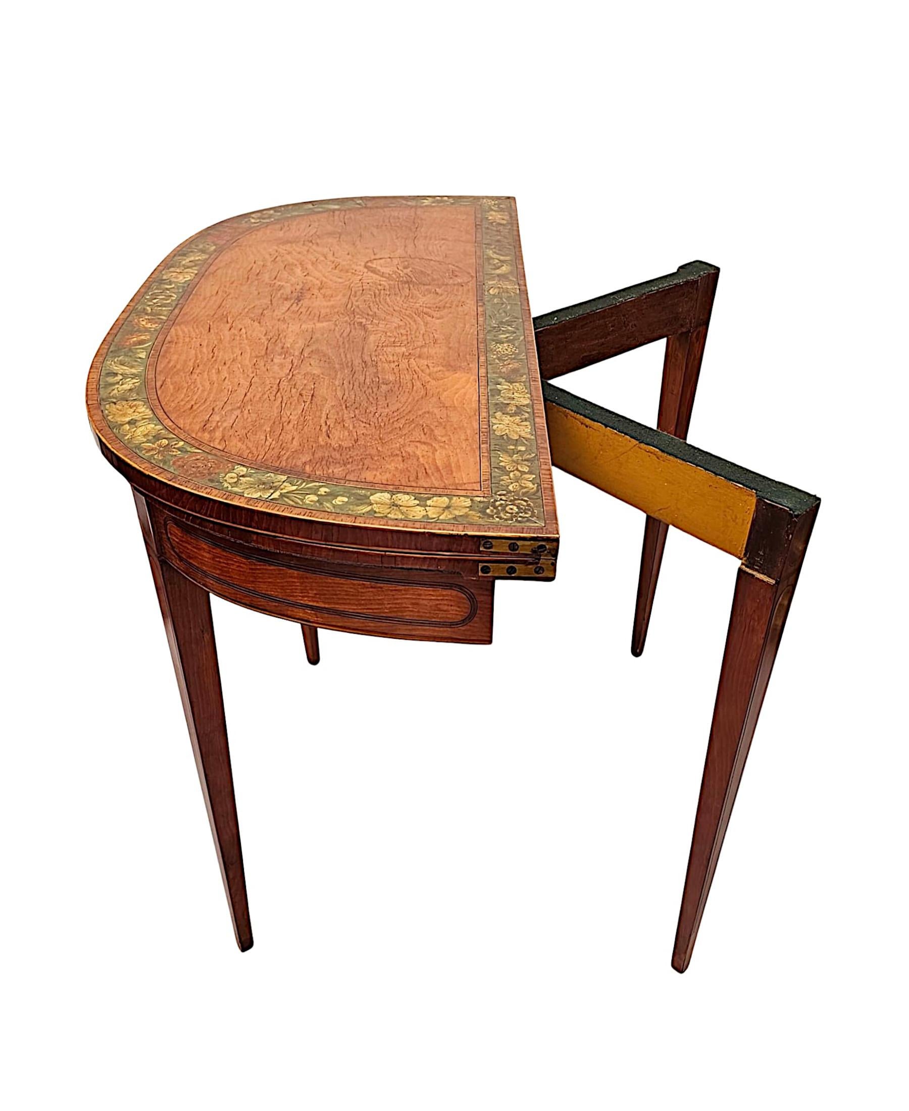 Une très rare table à cartes géorgienne peinte à la main et incrustée de feuilles tournantes en vente 1