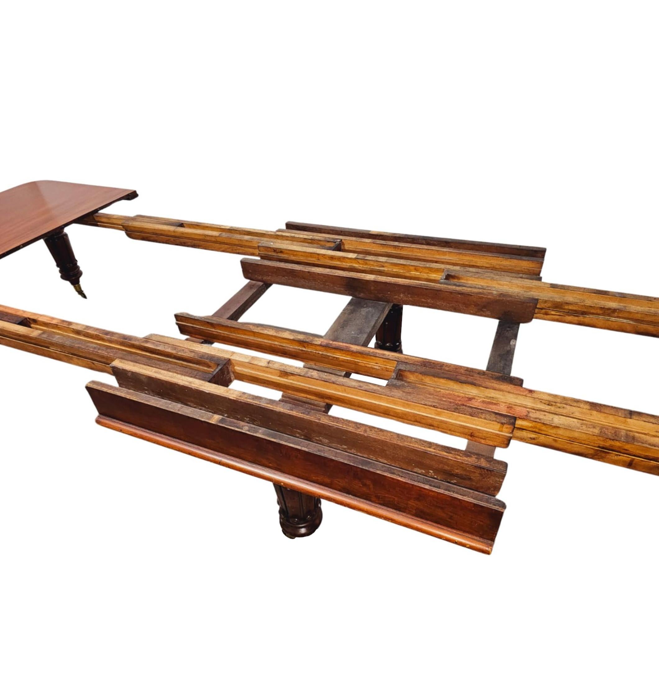 A Very Rare Massive Early 19th Century William IV Country House Dining Table For Sale 3