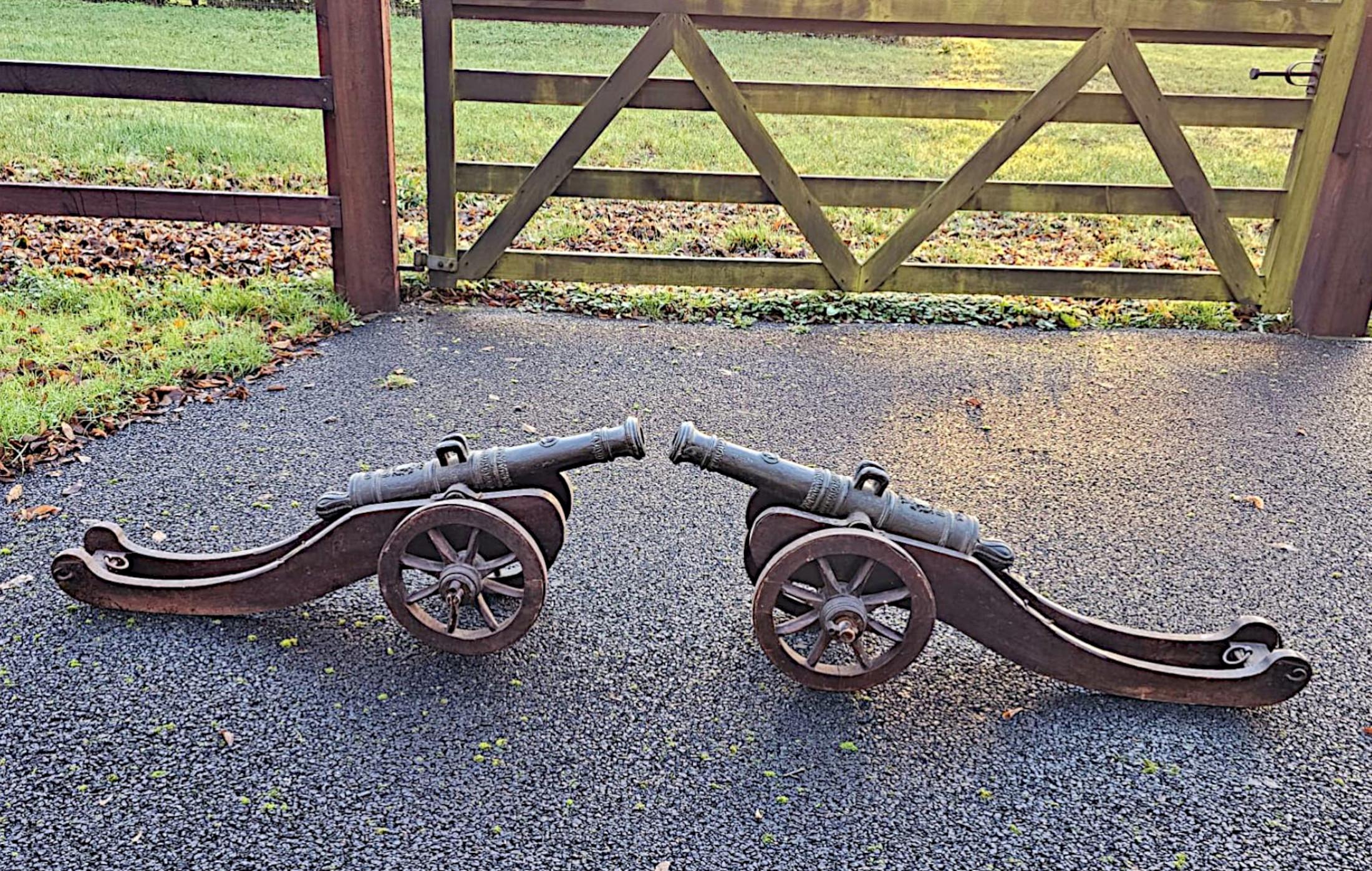 A Very Rare Pair of 19th Century Bronze Barrelled Signal Cannons on Timber Base For Sale 1