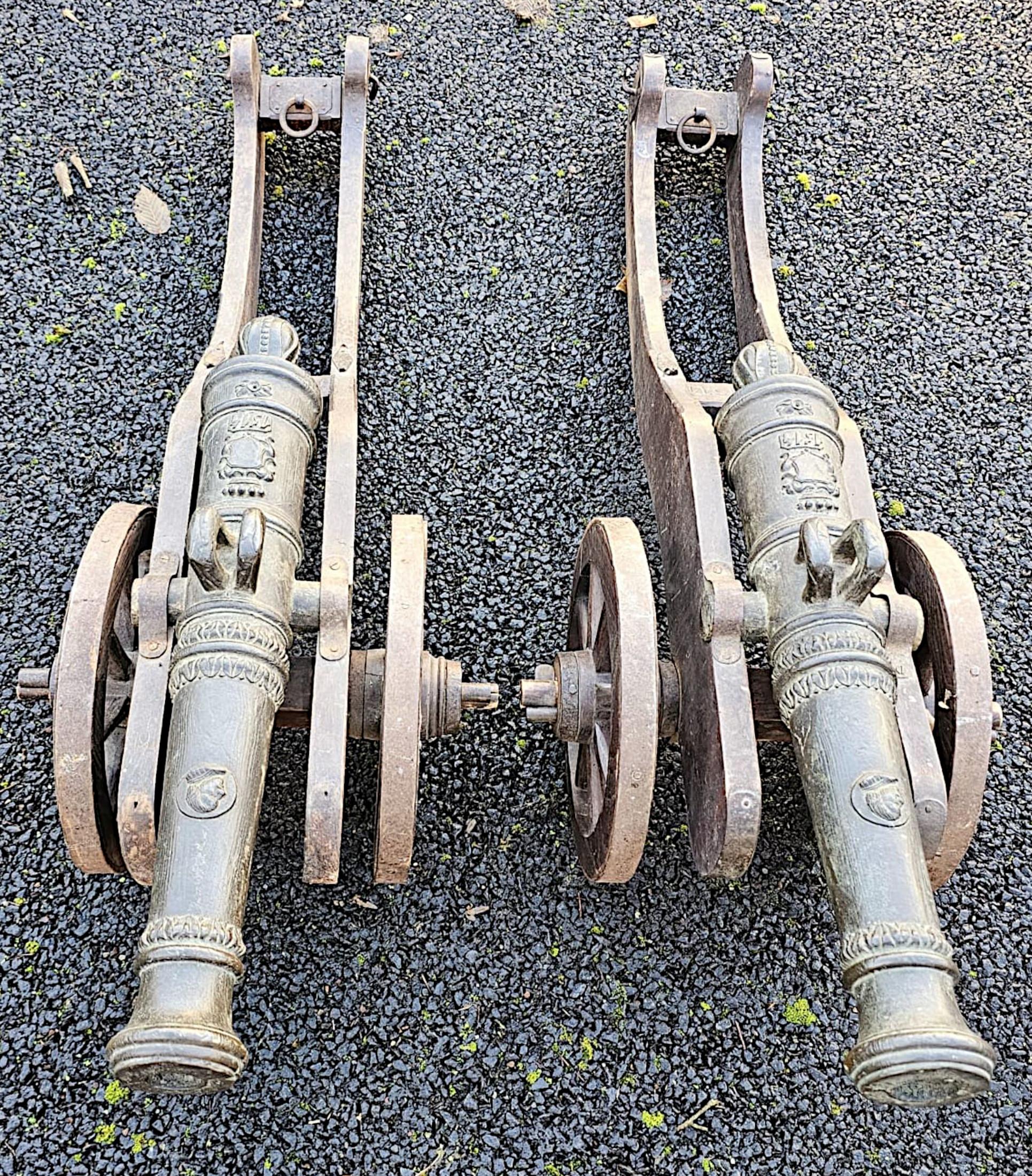 A Very Rare Pair of 19th Century Bronze Barrelled Signal Cannons on Timber Base For Sale 2