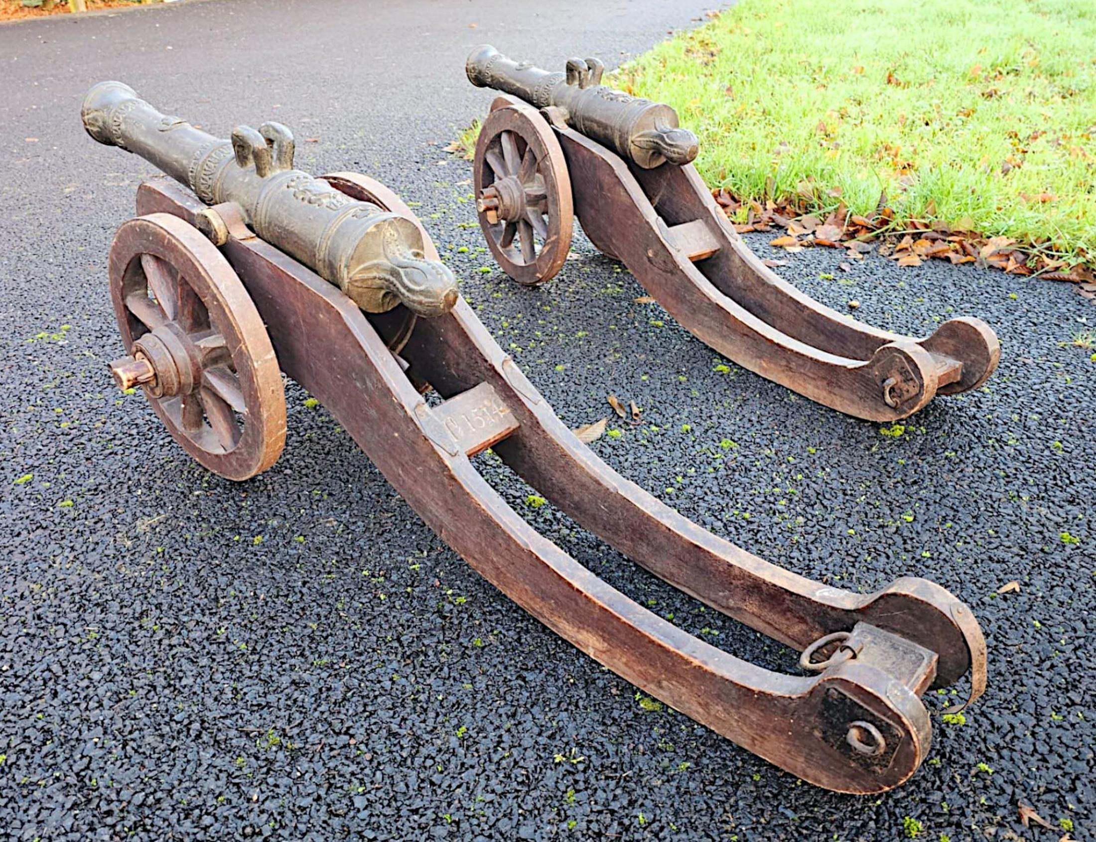 A Very Rare Pair of 19th Century Bronze Barrelled Signal Cannons on Timber Base For Sale 4