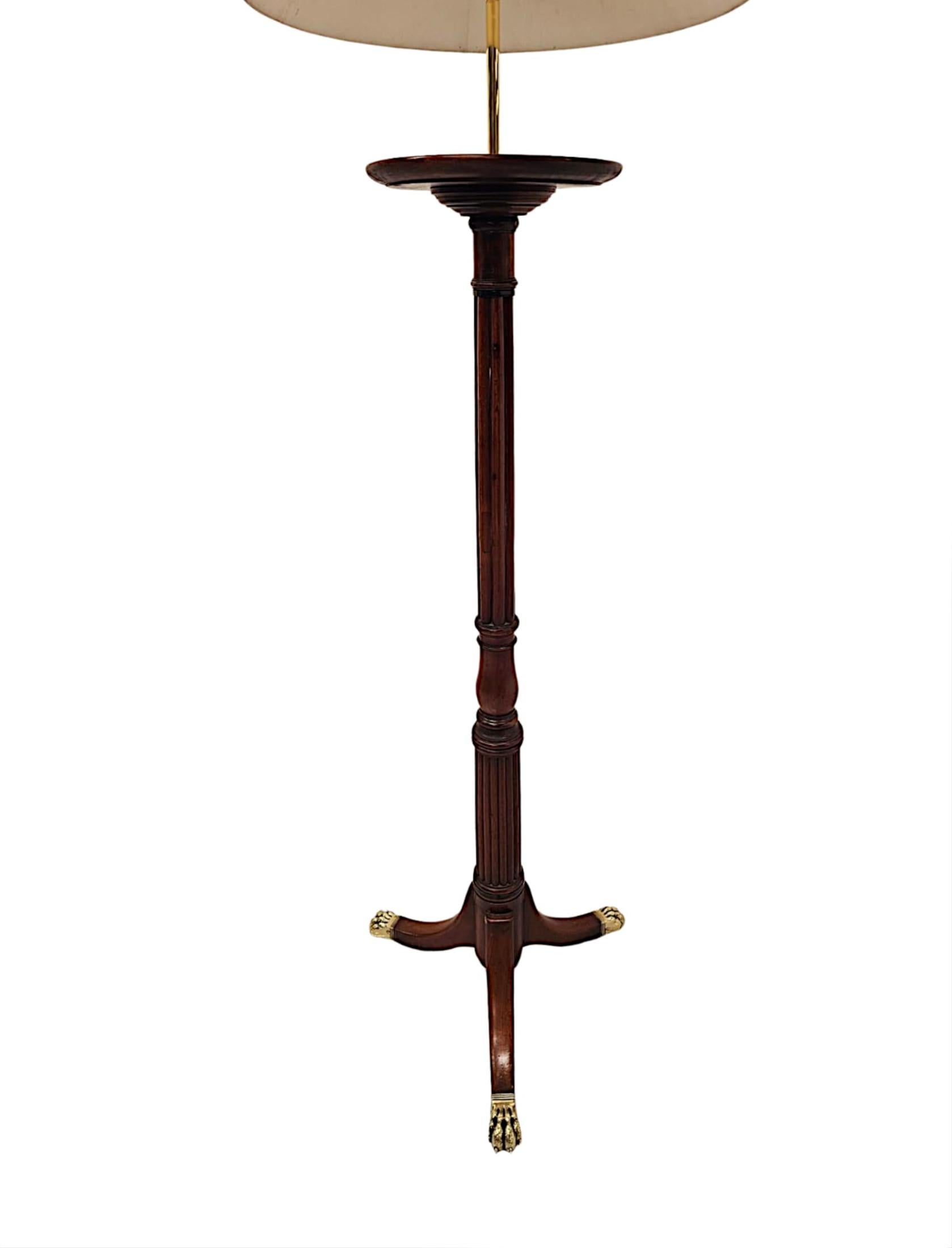 Ein sehr seltenes Paar Pflanzgefäßständer / Fackeln aus dem 19. Jahrhundert, umgewandelt in Lampen (Mahagoni) im Angebot