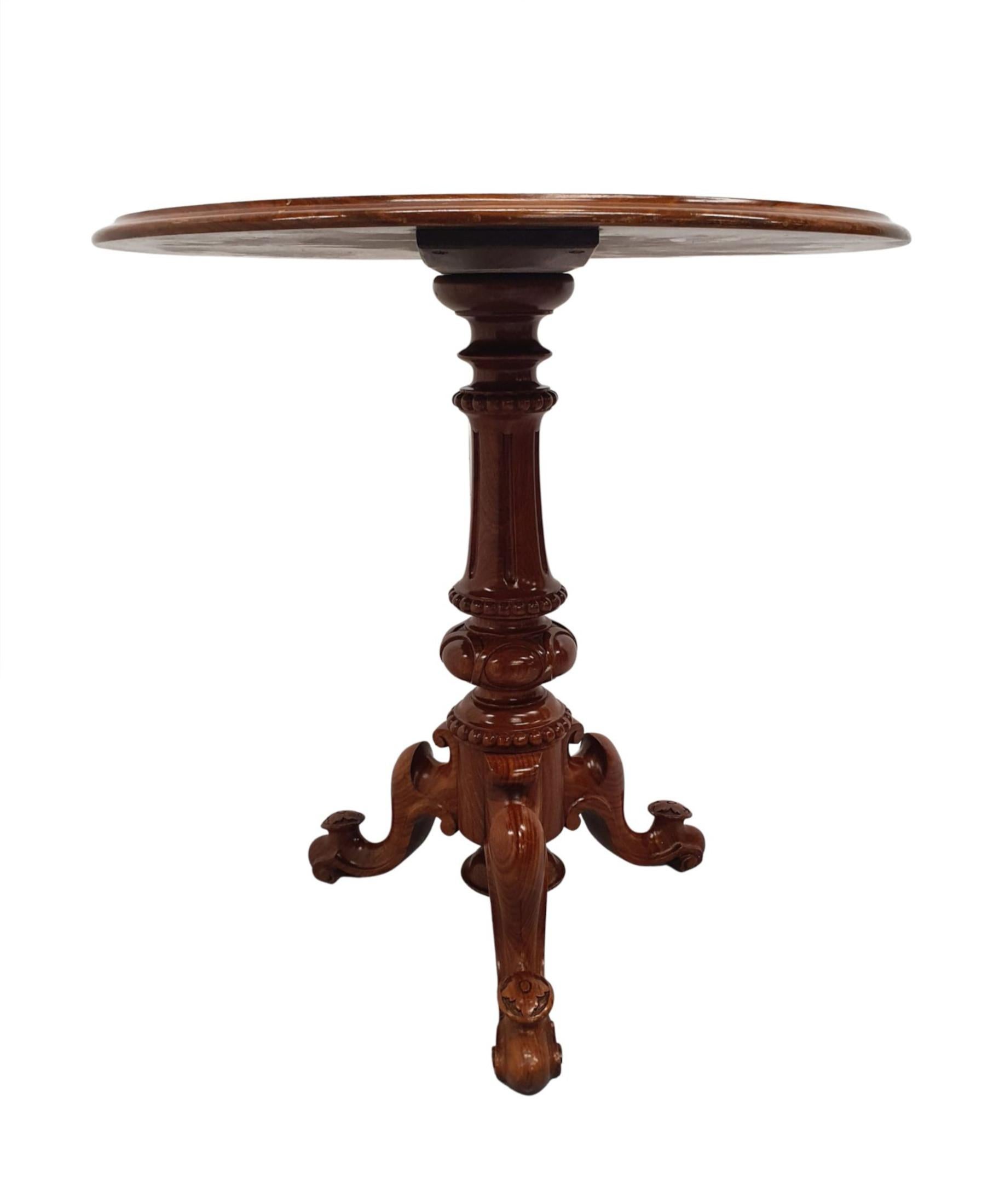 Walnut Very Rare Pair of 19th Century Side or Lamp or Occasional Tables After Strahan For Sale