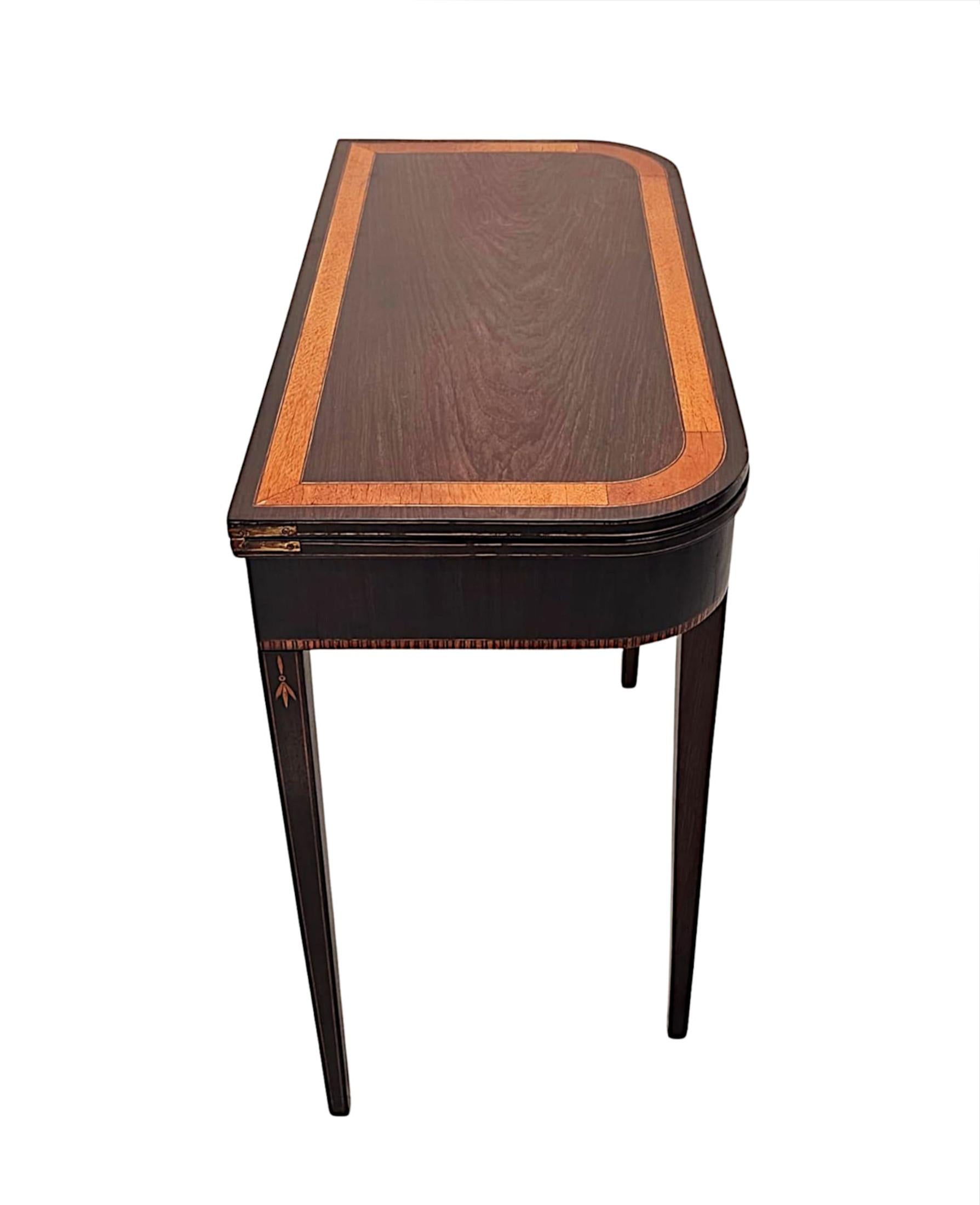 Une paire très rare de tables à cartes incrustées de style Régence du début du 19e siècle Bon état - En vente à Dublin, IE